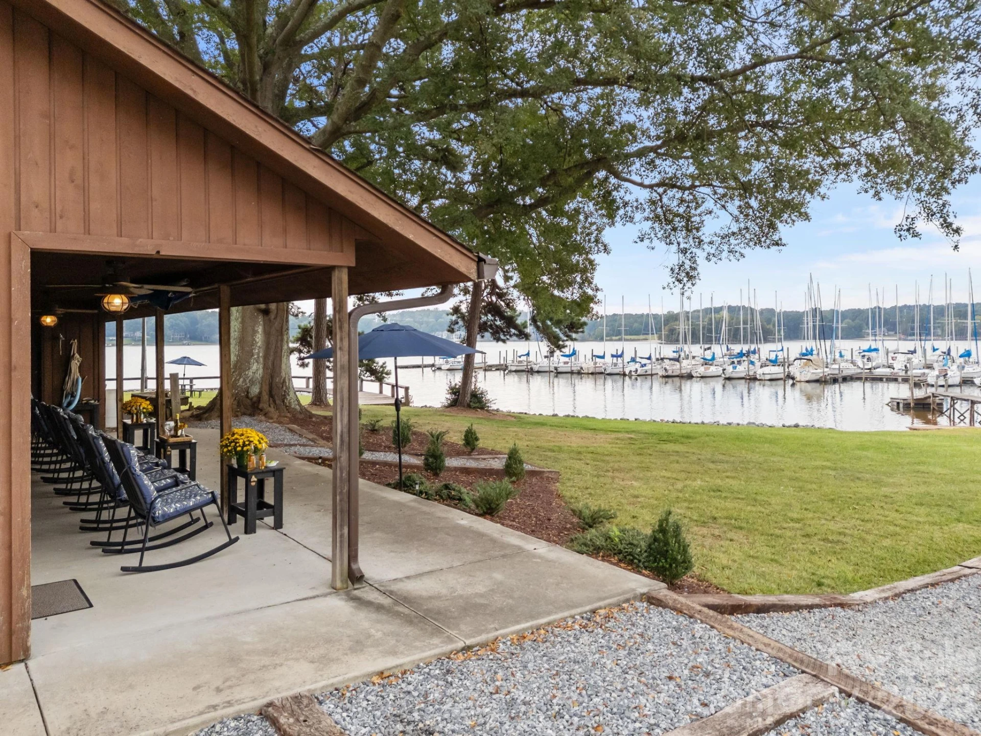 1887 Yacht Club Drive - Photo 6