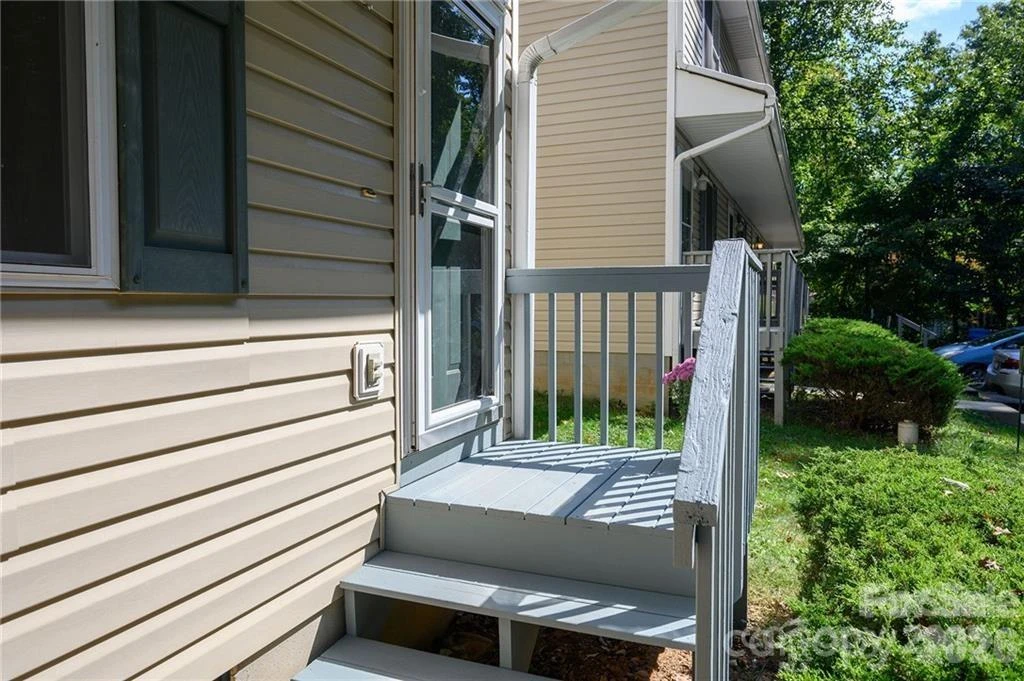 6 Azalea Road #C - Photo 2