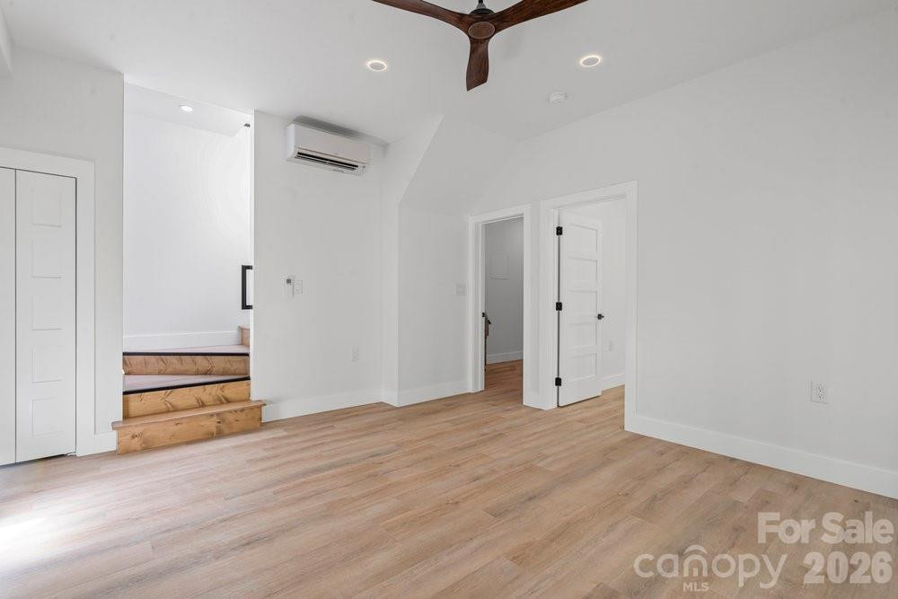 203 Golden Creek Ridge - Photo 36