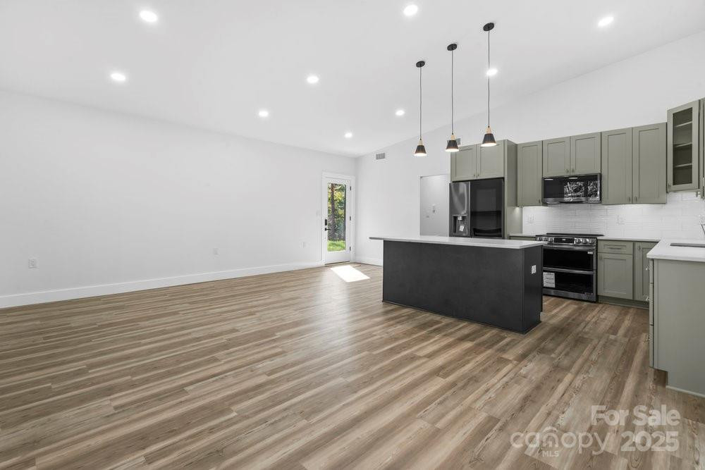173 Golden Creek Ridge - Photo 18