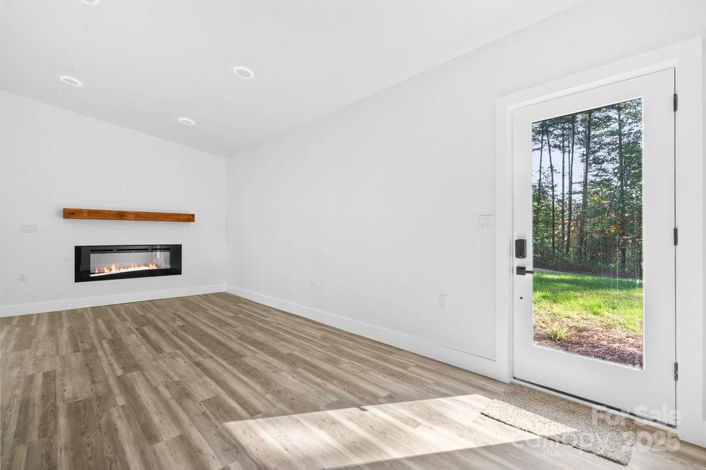 173 Golden Creek Ridge - Photo 20