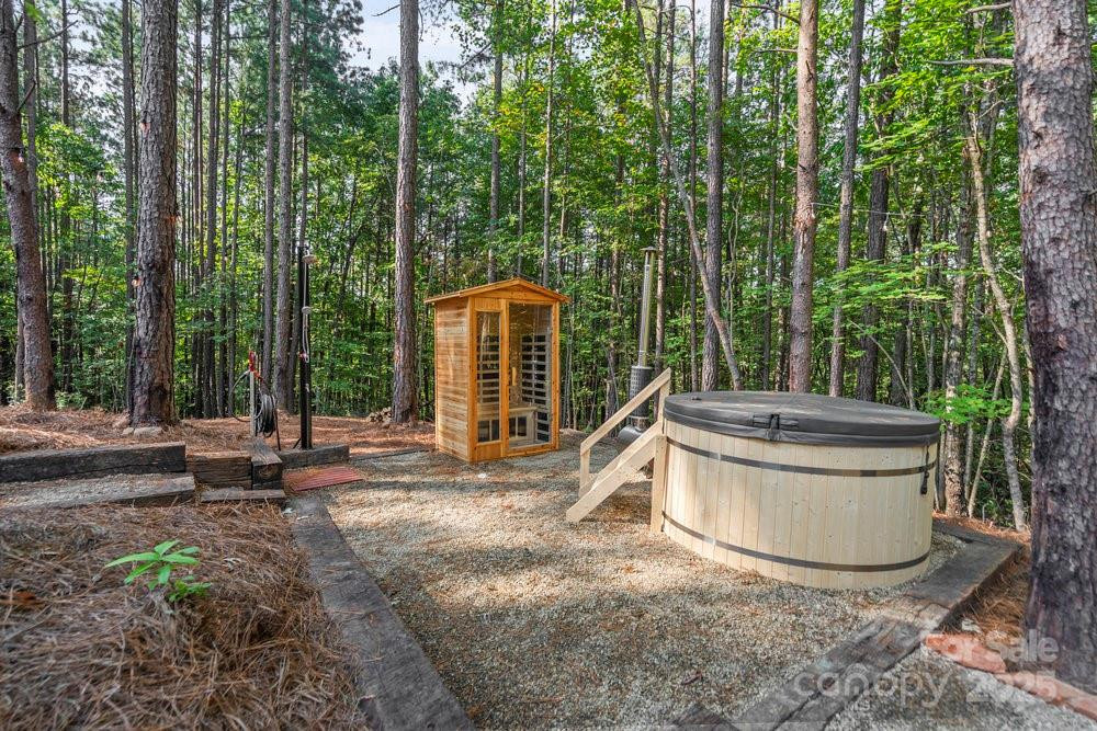 173 Golden Creek Ridge - Photo 9