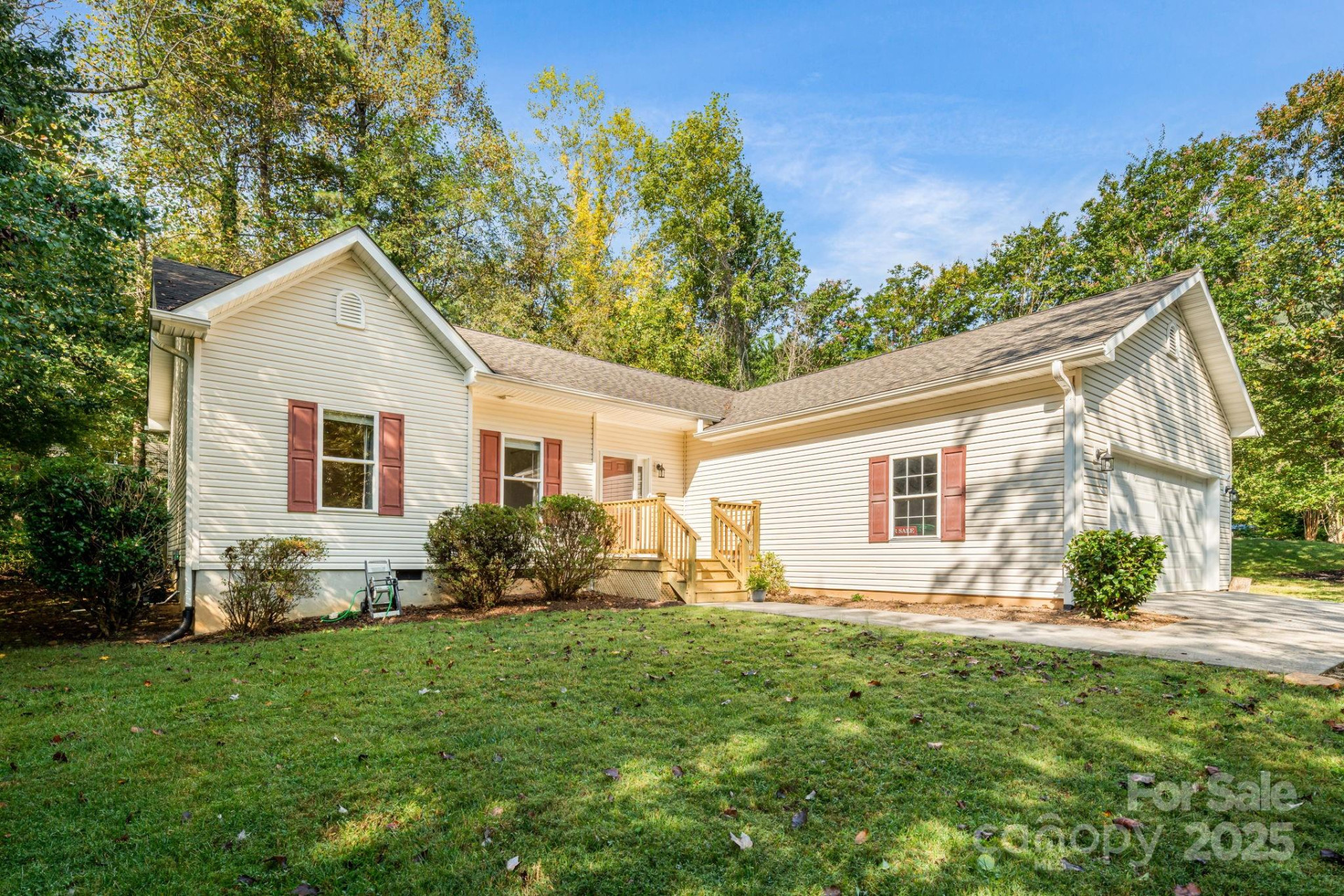 37 Poplar Creek Drive - Photo 2
