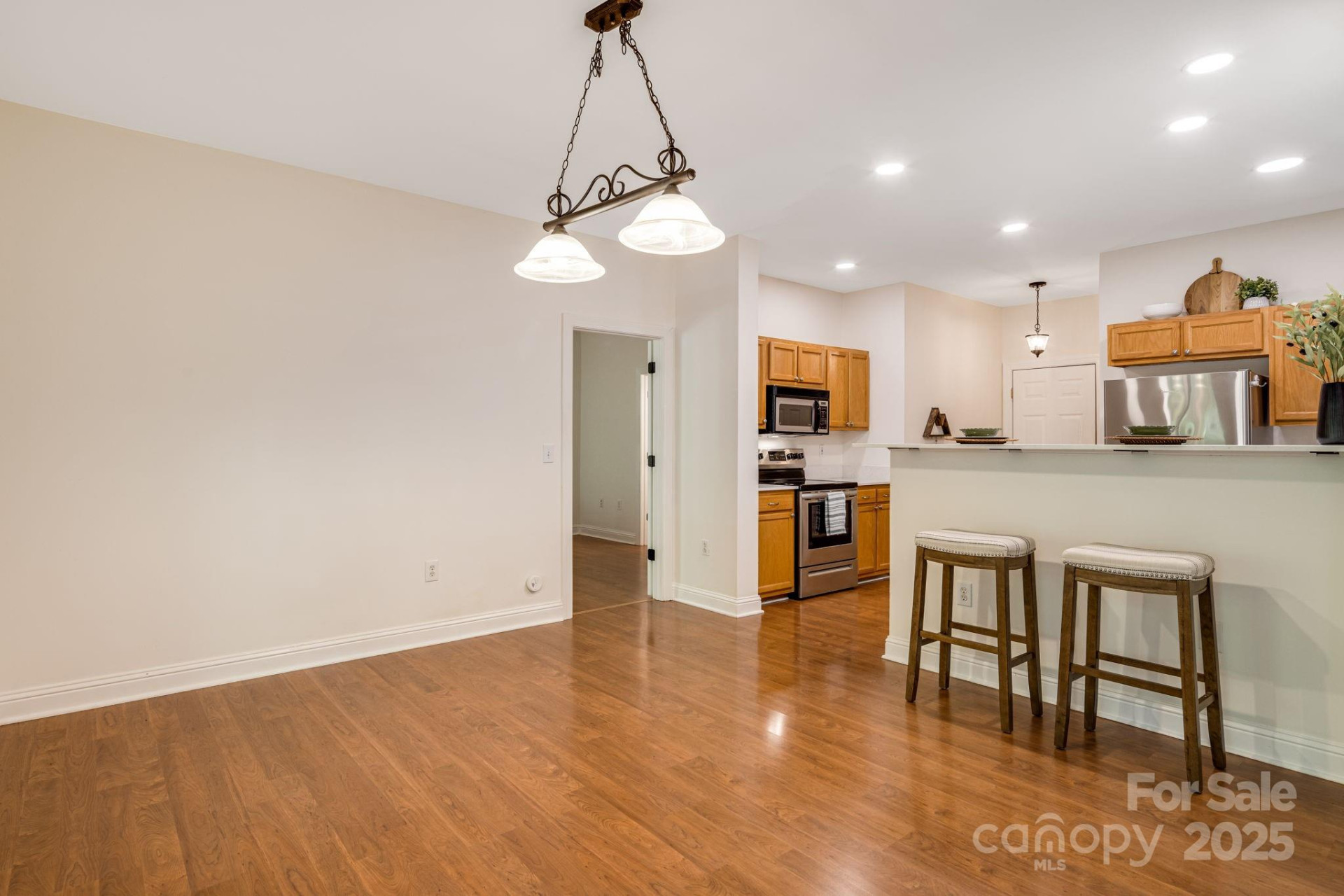 37 Poplar Creek Drive - Photo 11