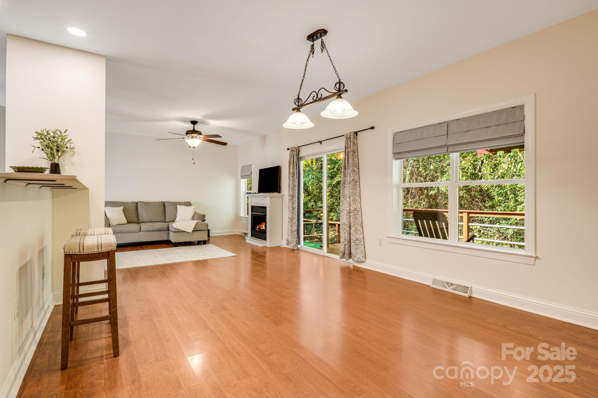 37 Poplar Creek Drive - Photo 12