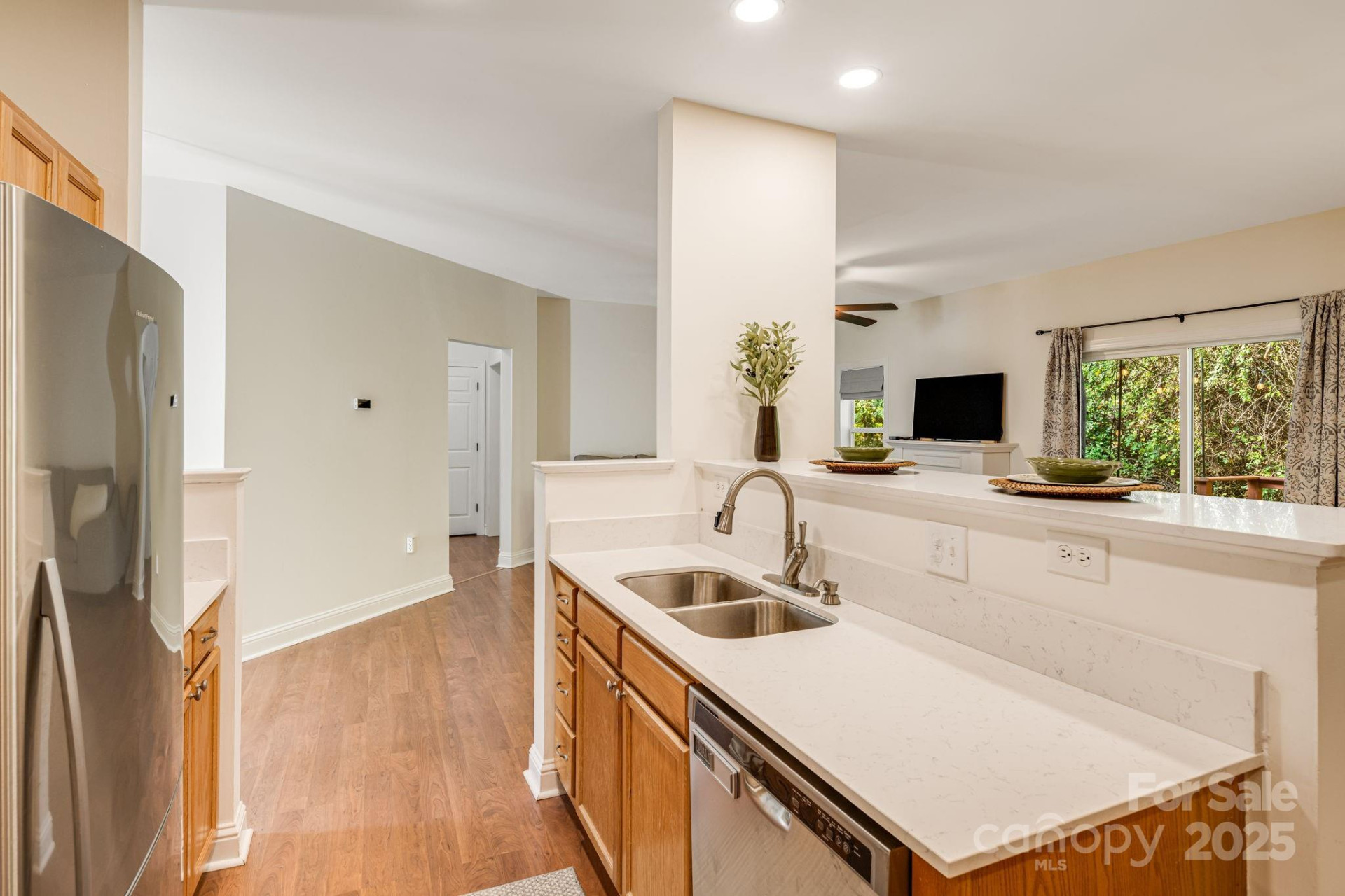 37 Poplar Creek Drive - Photo 15