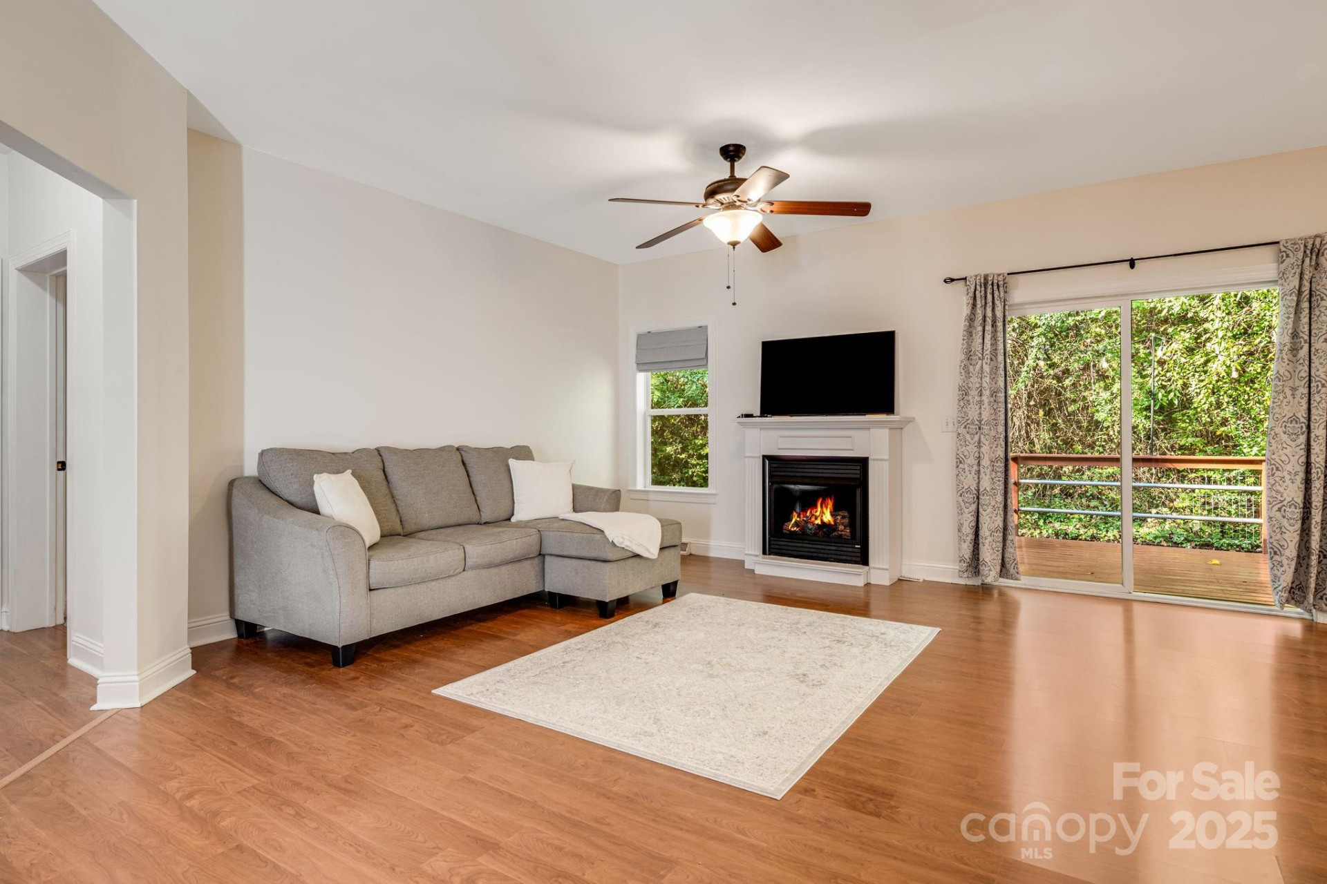 37 Poplar Creek Drive - Photo 7