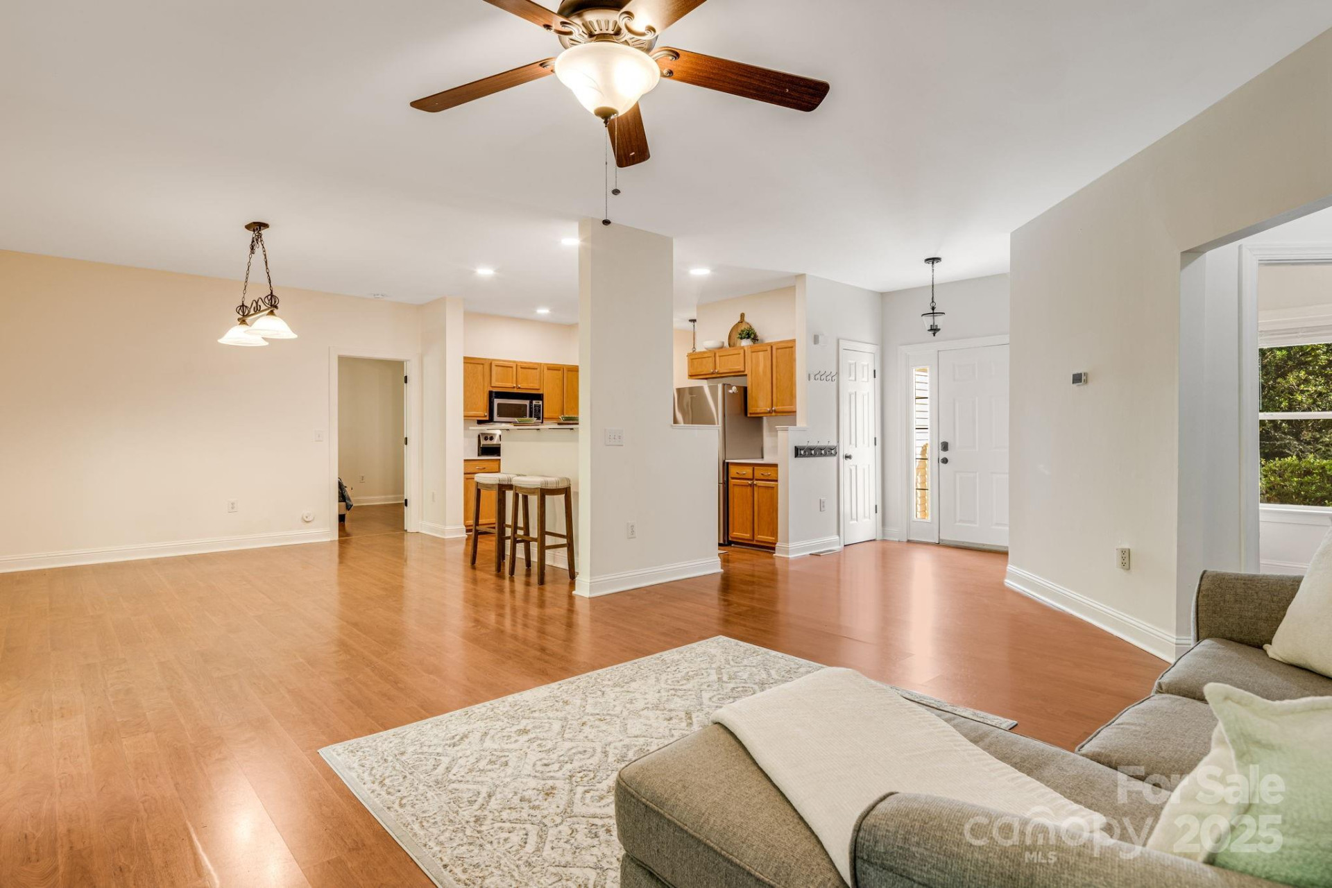 37 Poplar Creek Drive - Photo 9