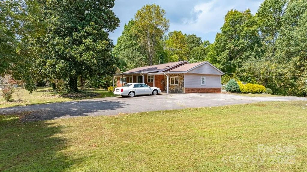 489 Ned Mcgimsey Road - Photo 2