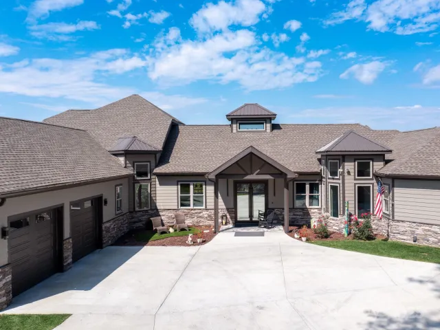 639 Byers Cove Road, Hendersonville, NC, 28792