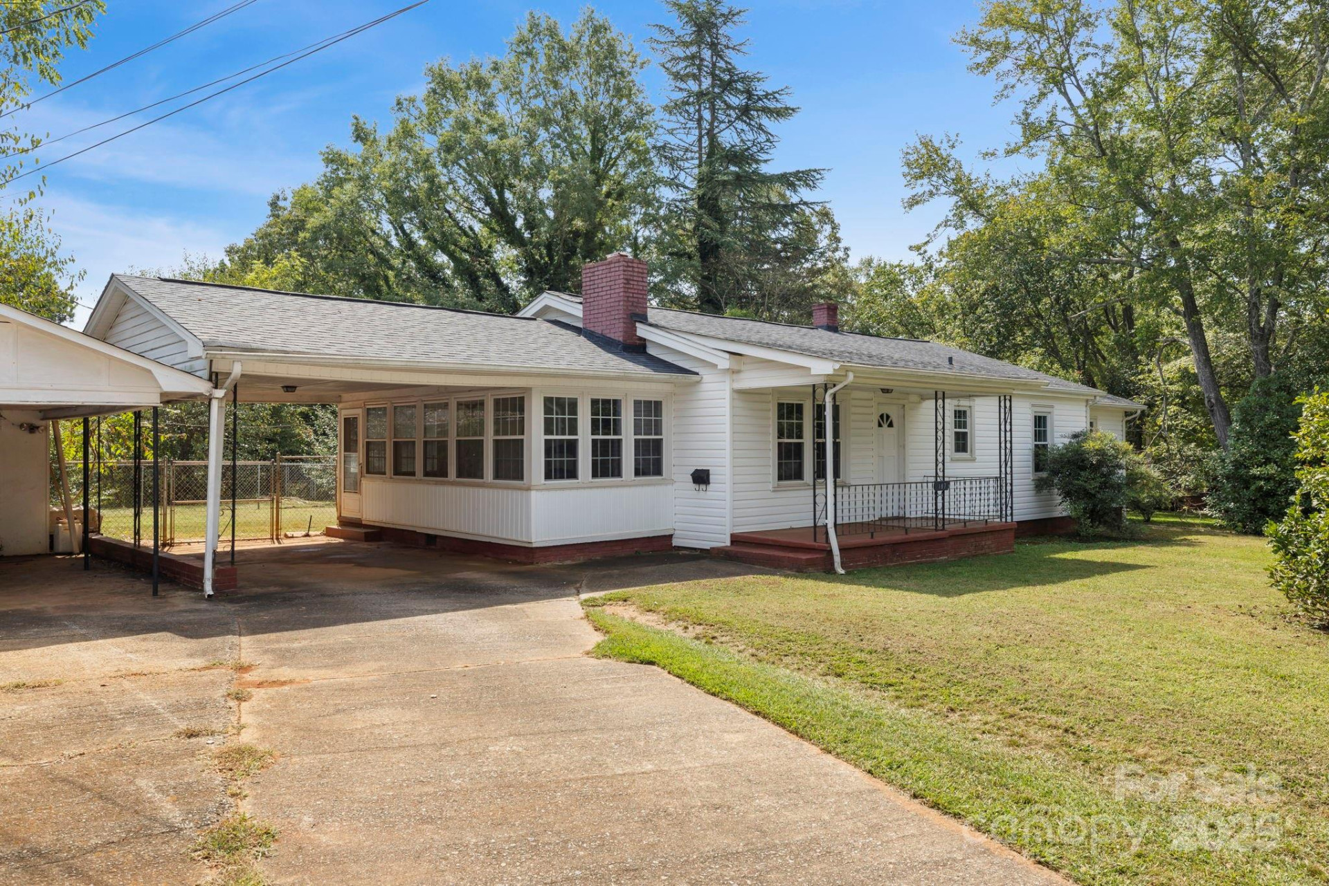 187 Oakridge Drive - Photo 2