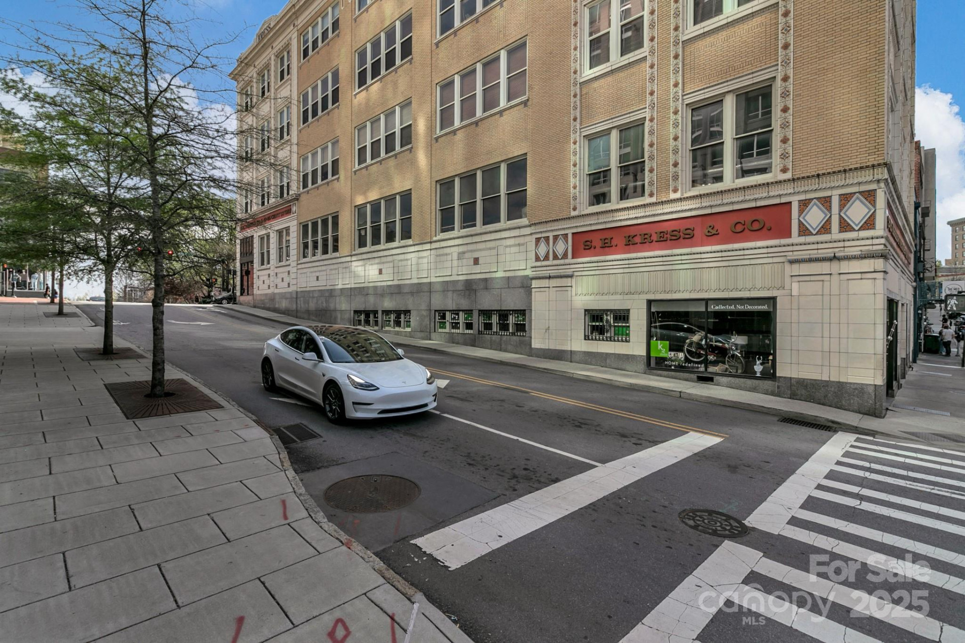 59 College Street #402 - Photo 3