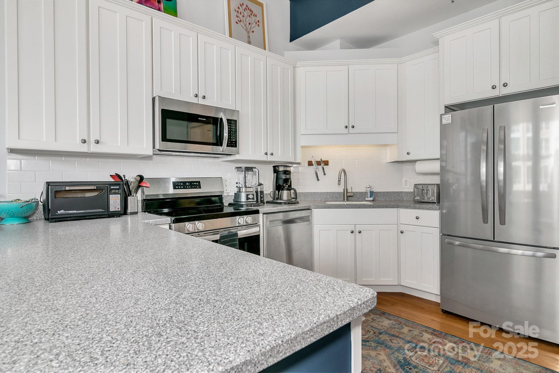 59 College Street #402 - Photo 9