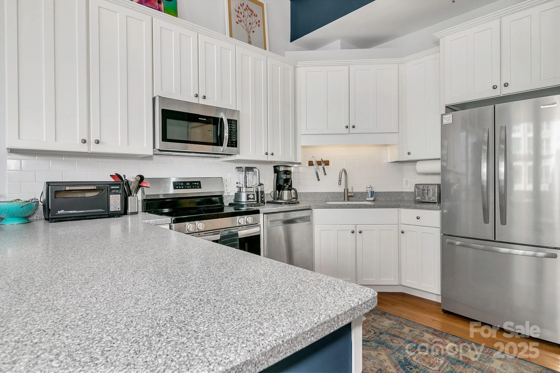 59 College Street #402 - Photo 9