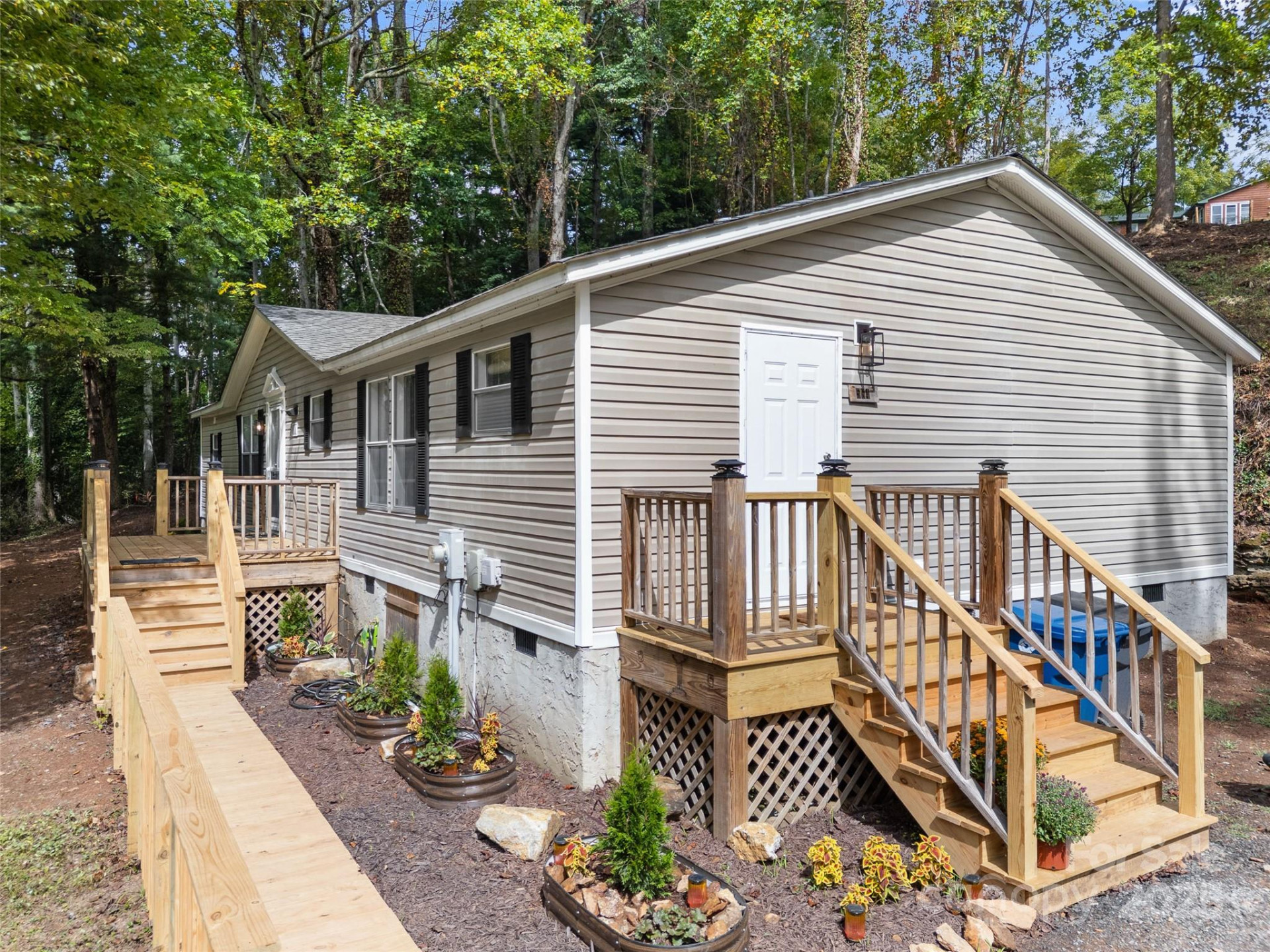 25 Overbrook Drive - Photo 2