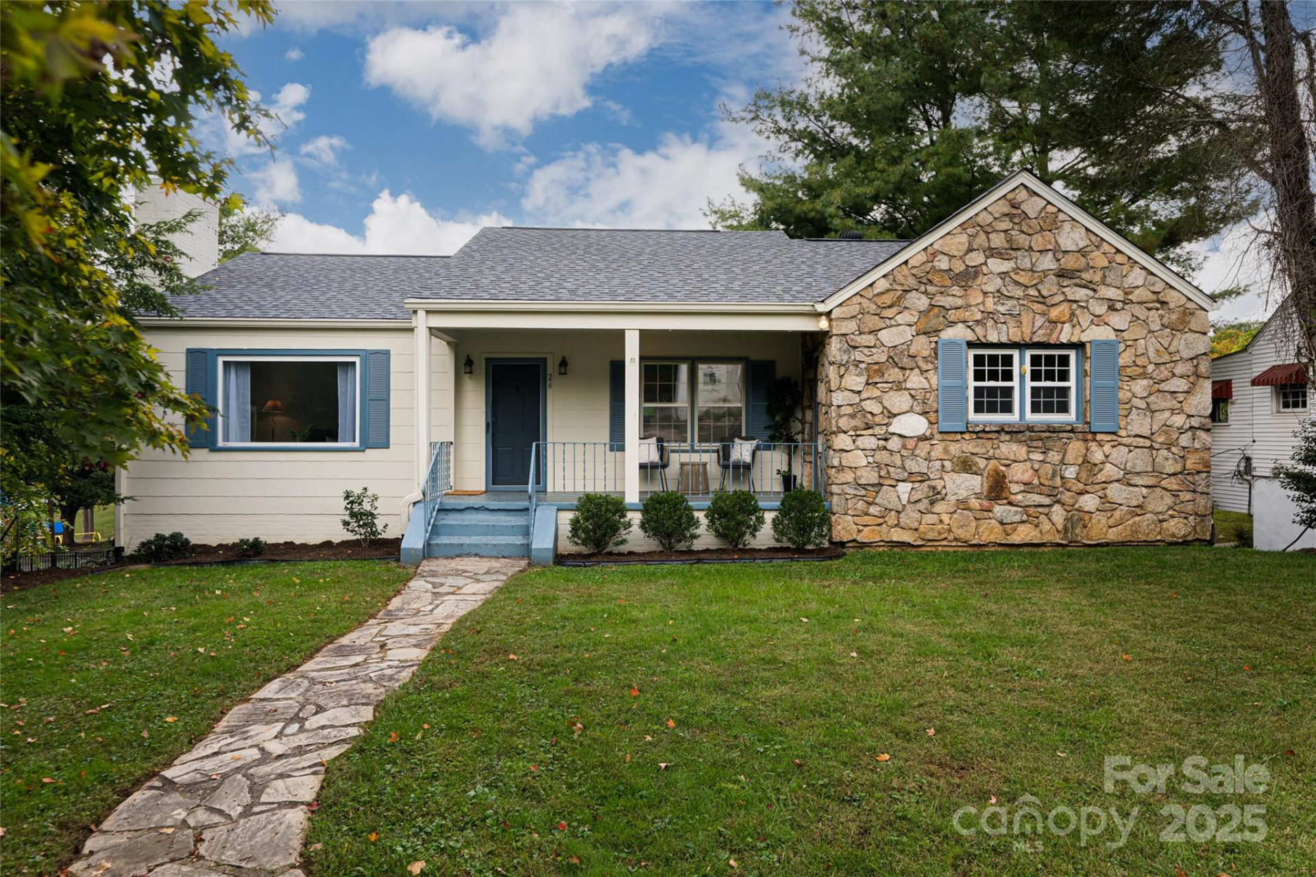 26 Lorraine Avenue - Photo 2