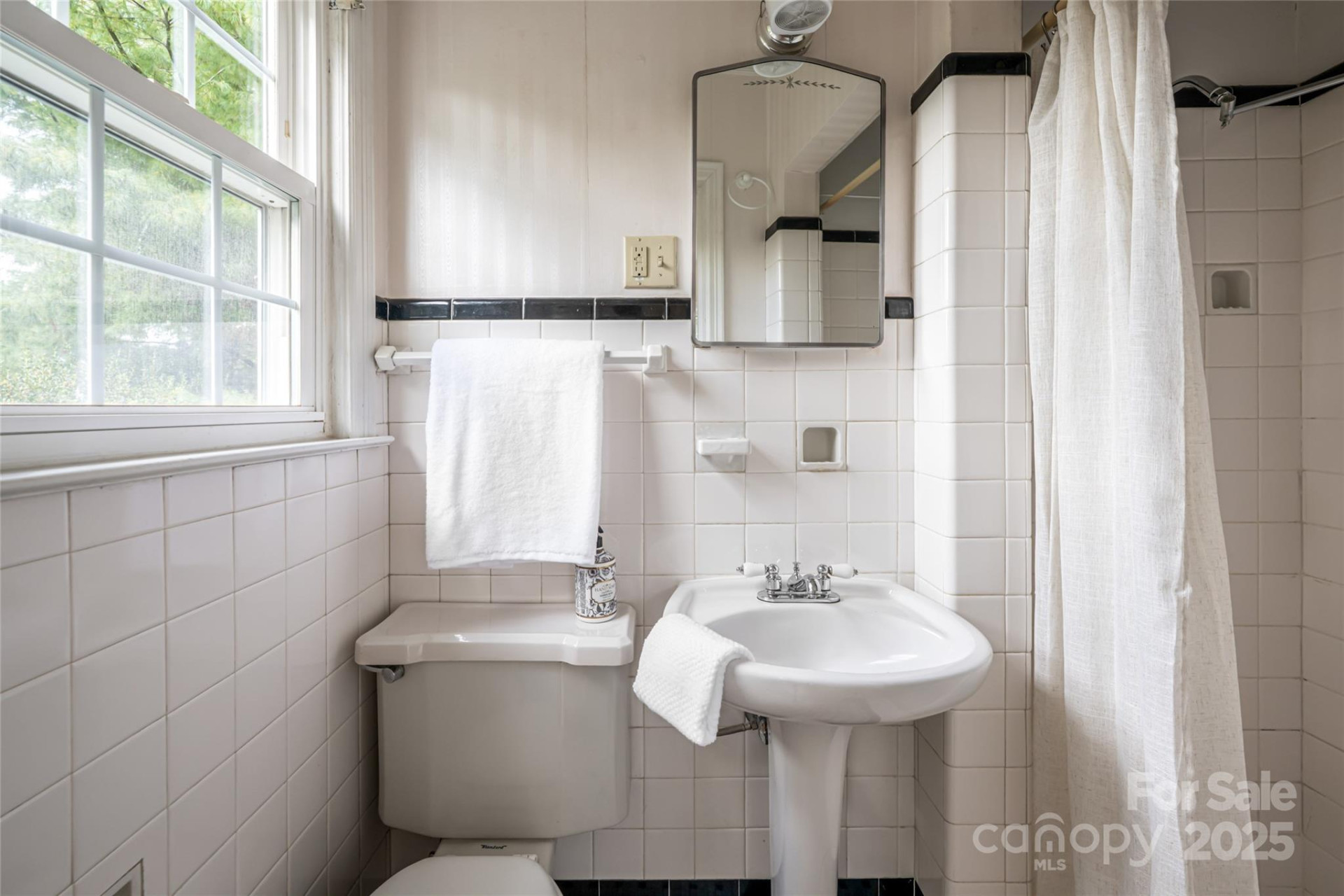 26 Lorraine Avenue - Photo 22