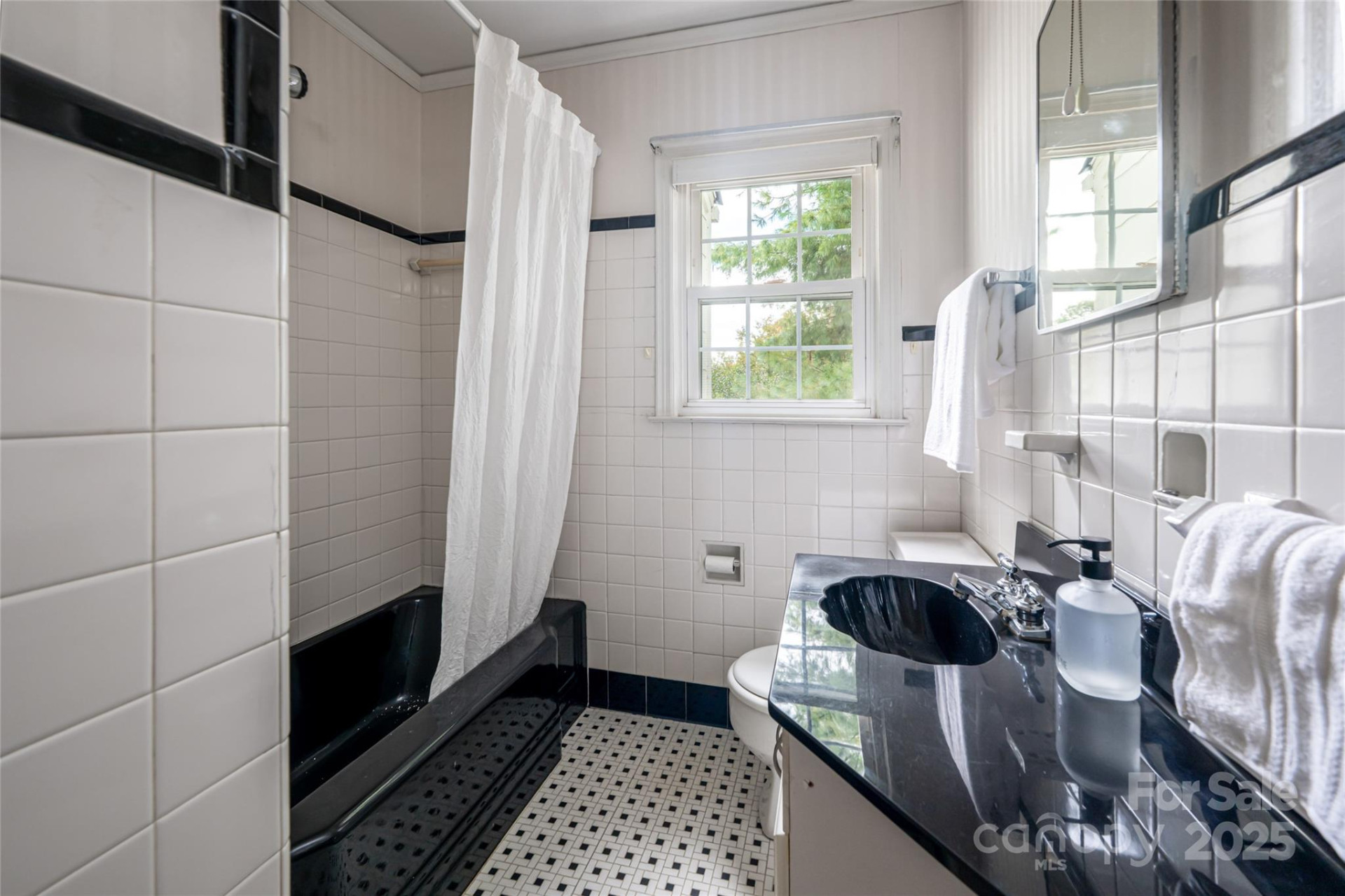 26 Lorraine Avenue - Photo 25