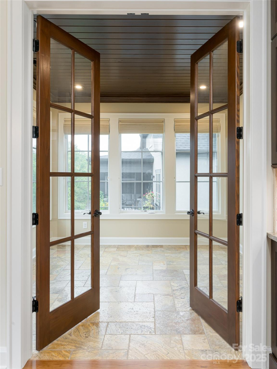 87 Chantilly Drive - Photo 17