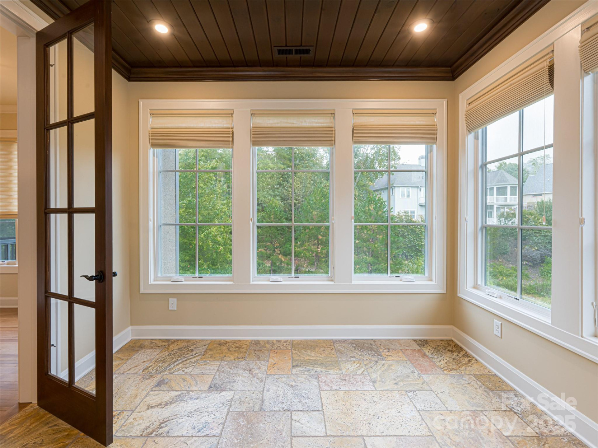 87 Chantilly Drive - Photo 19