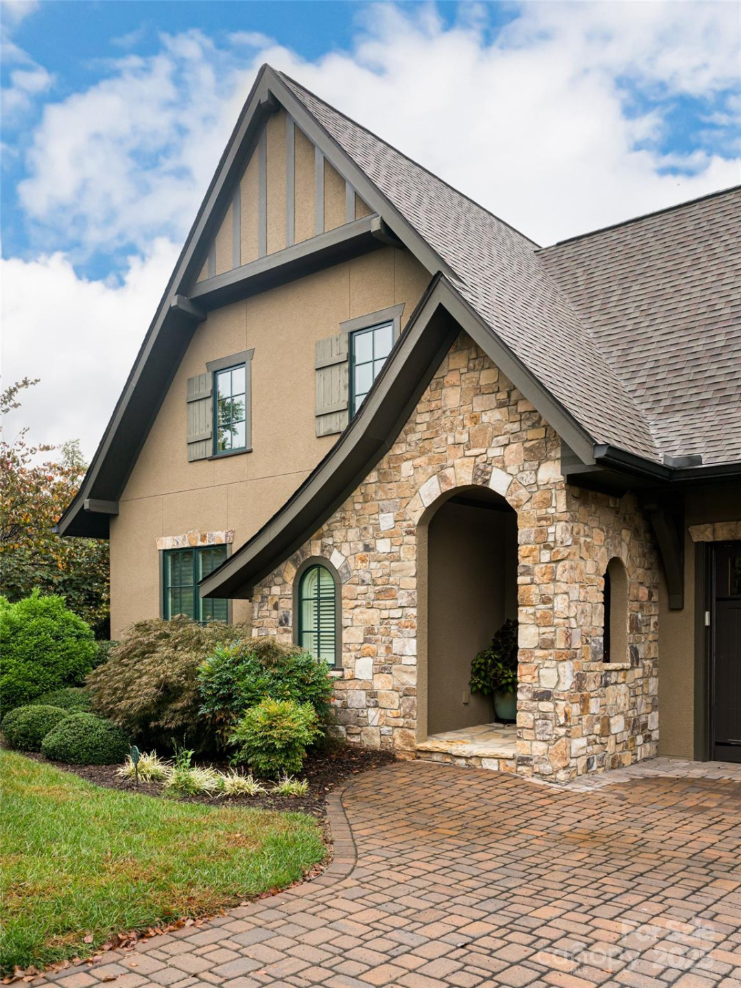 87 Chantilly Drive - Photo 3