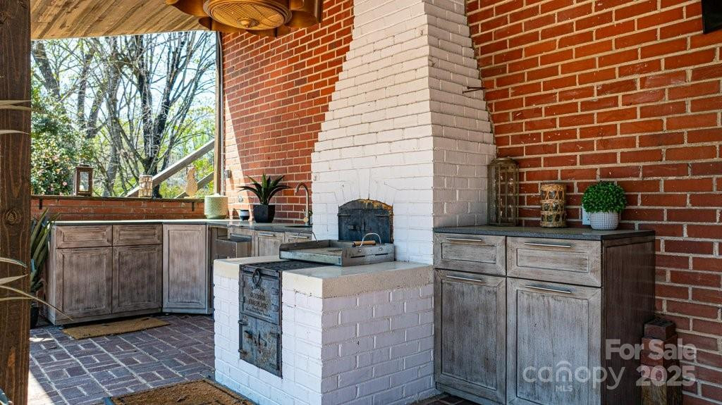 300 Morgan Street - Photo 27