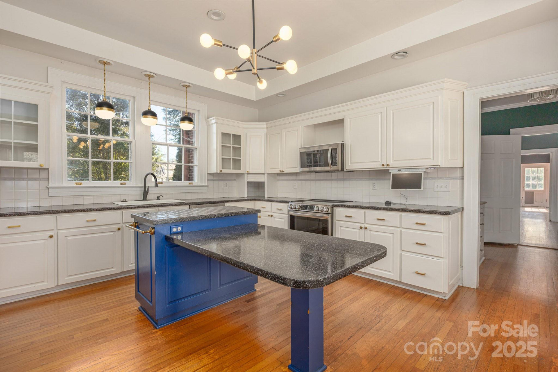 300 Morgan Street - Photo 33