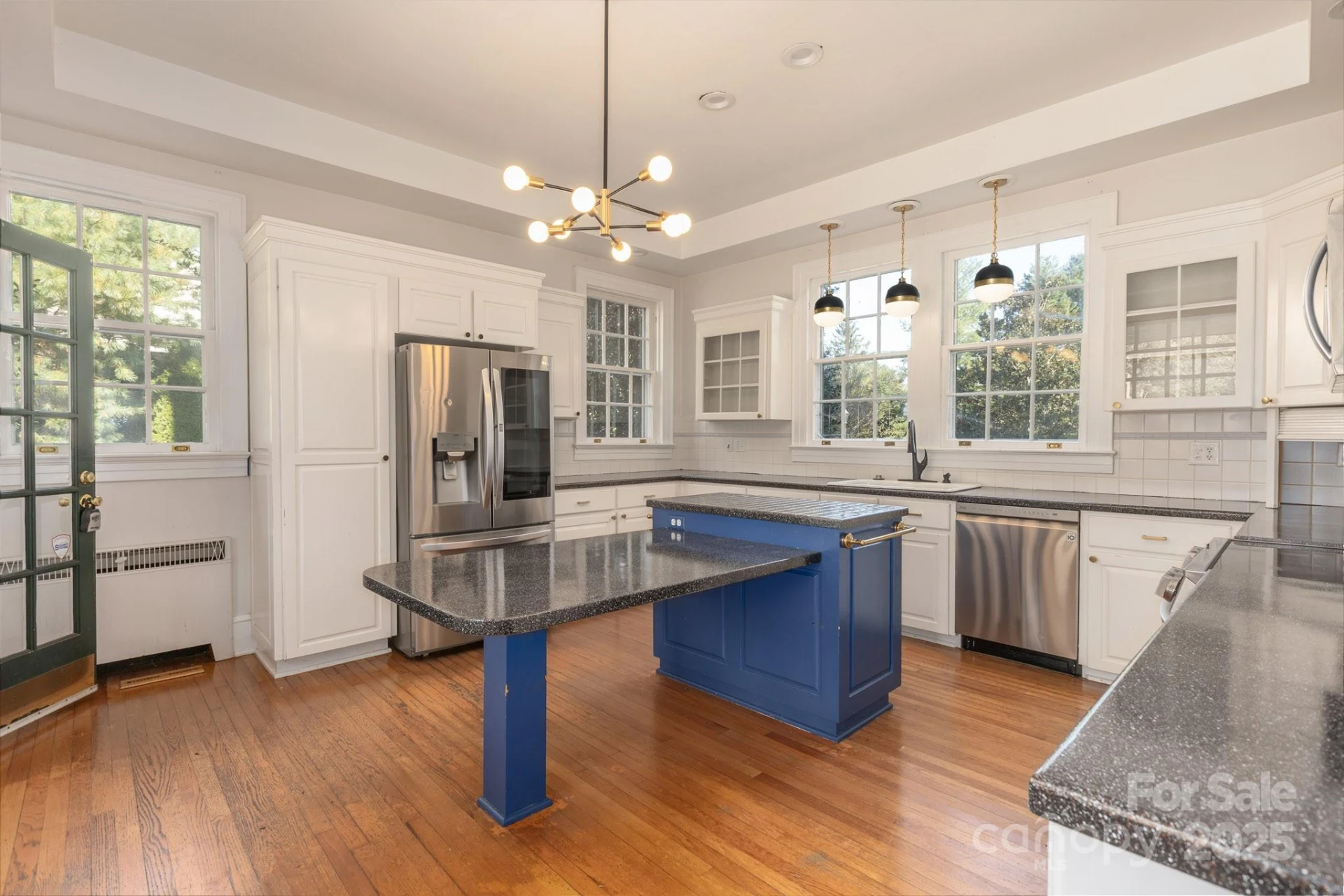 300 Morgan Street - Photo 34