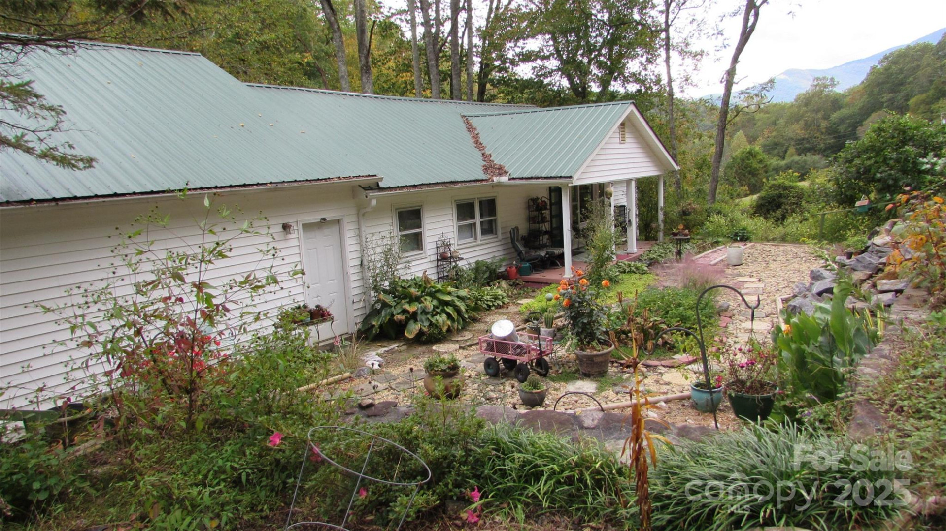 524 Clear Creek Road - Photo 13