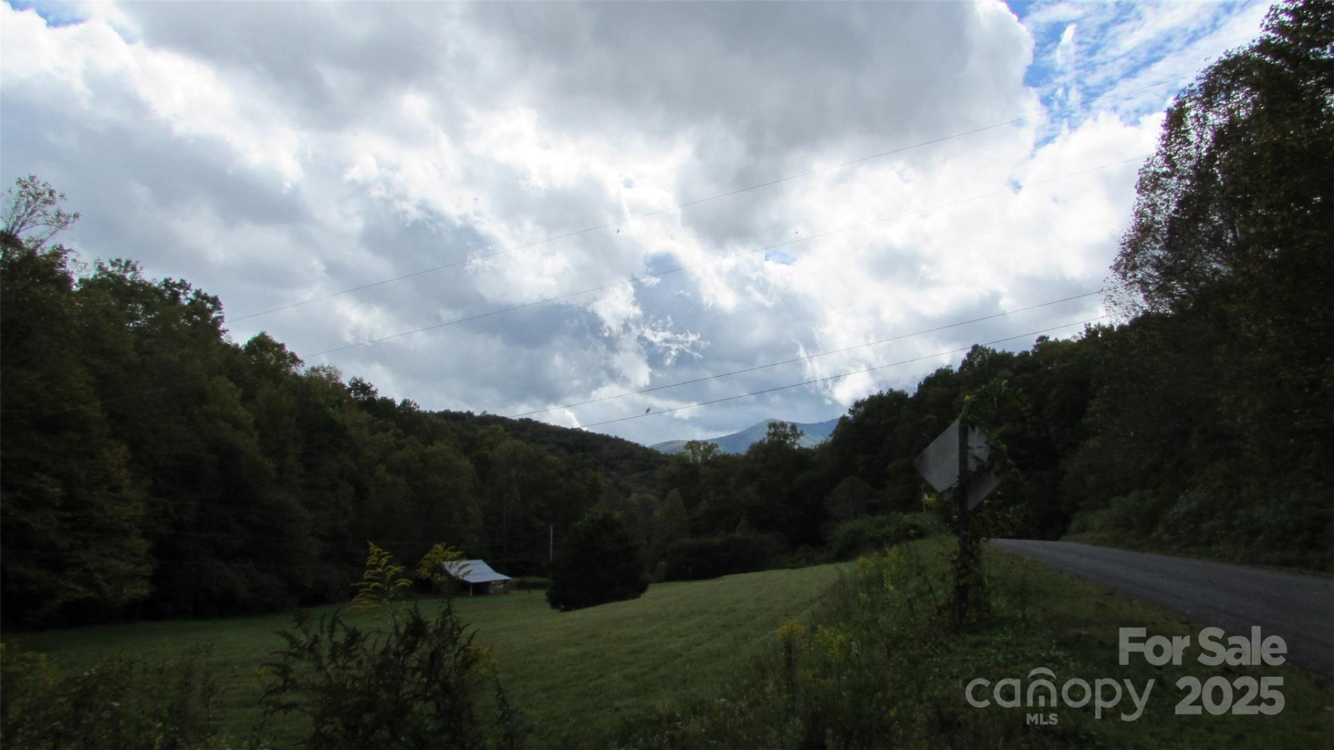 524 Clear Creek Road - Photo 4