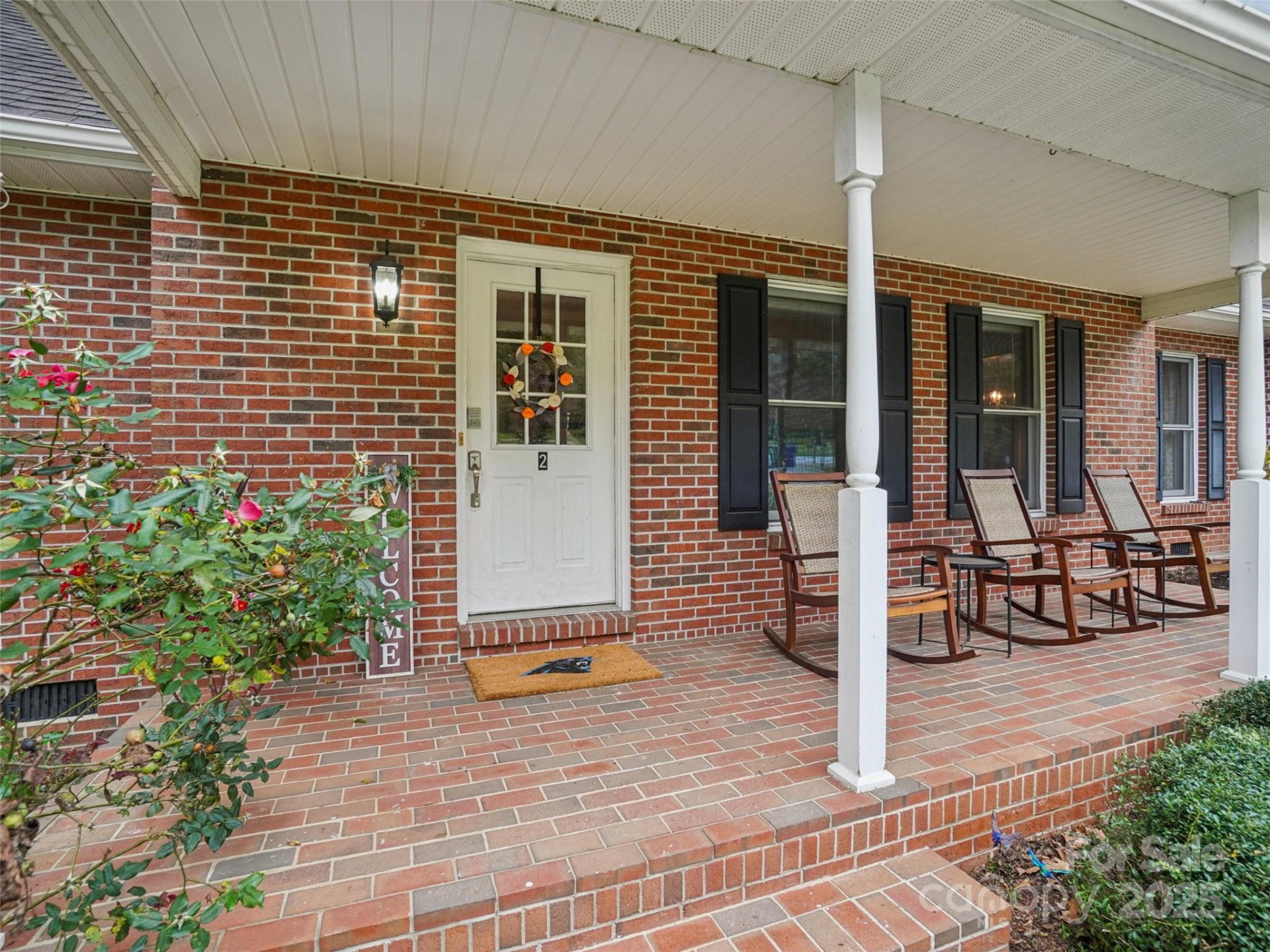 2 Cambridge Drive - Photo 4