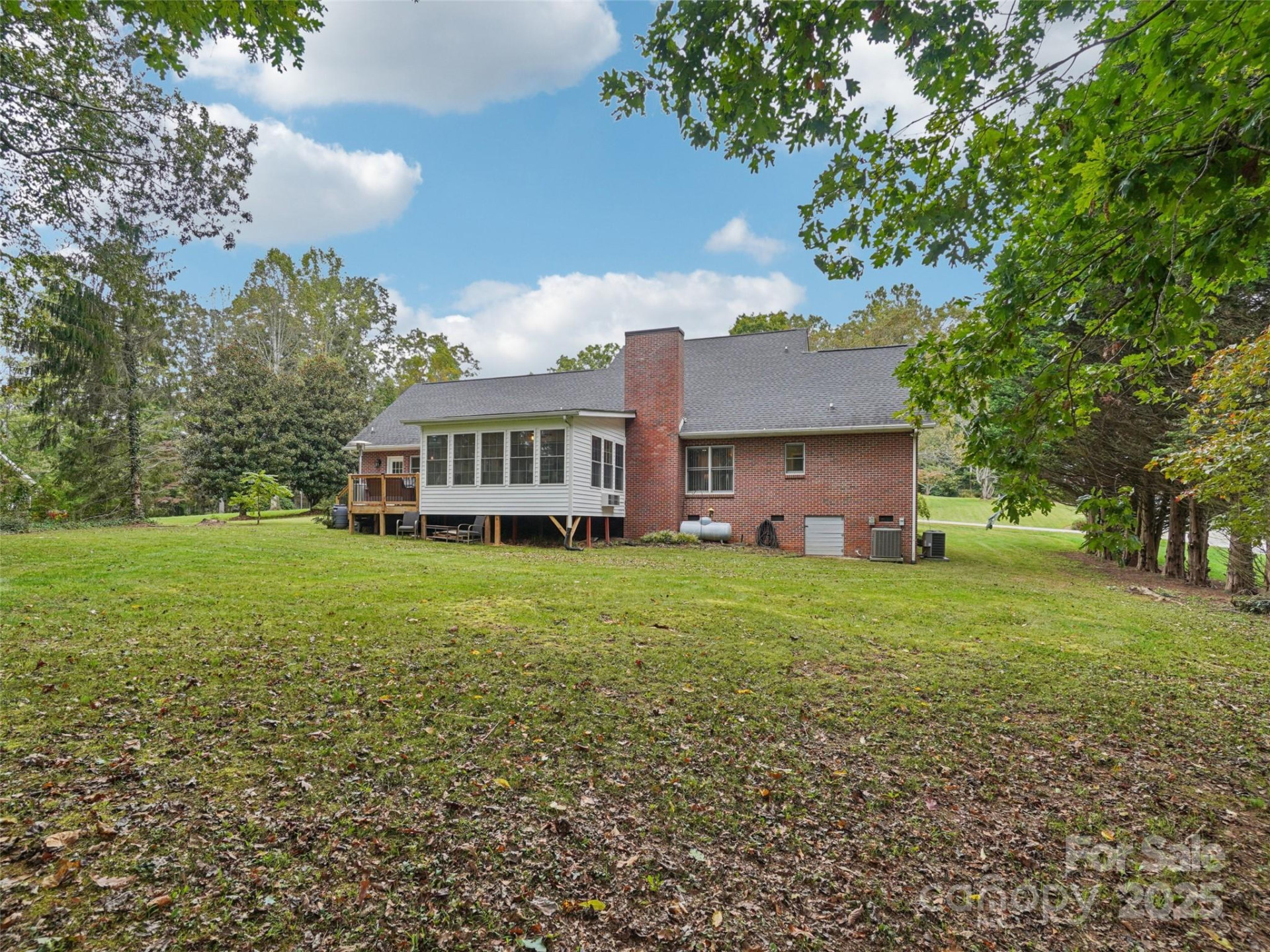 2 Cambridge Drive - Photo 35