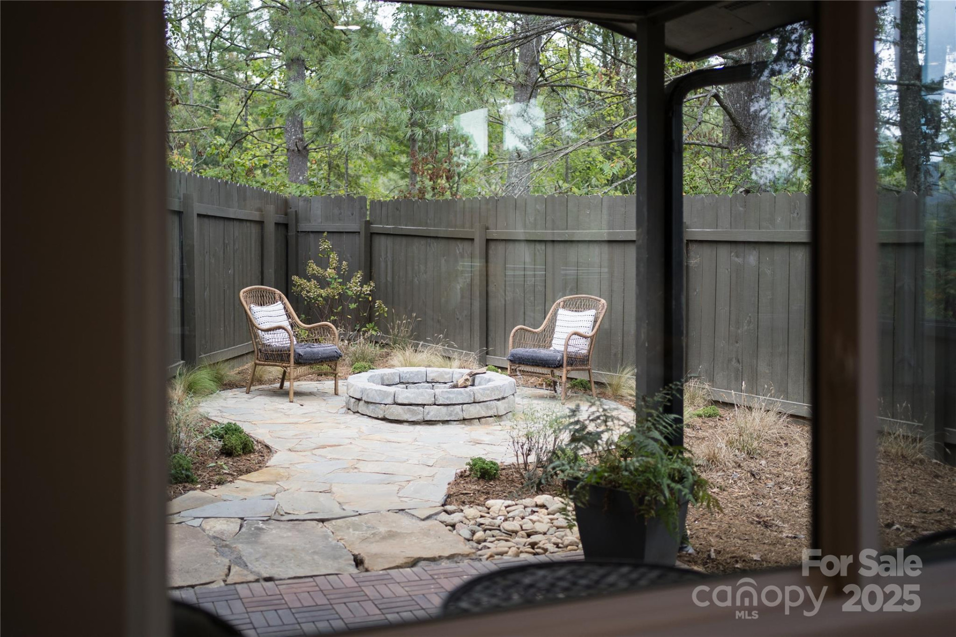 351 Windsor Road - Photo 33