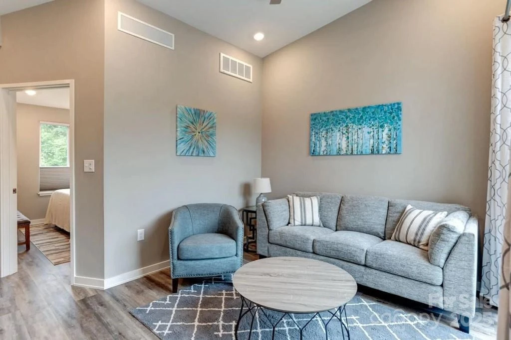 108 Southside Avenue - Photo 22