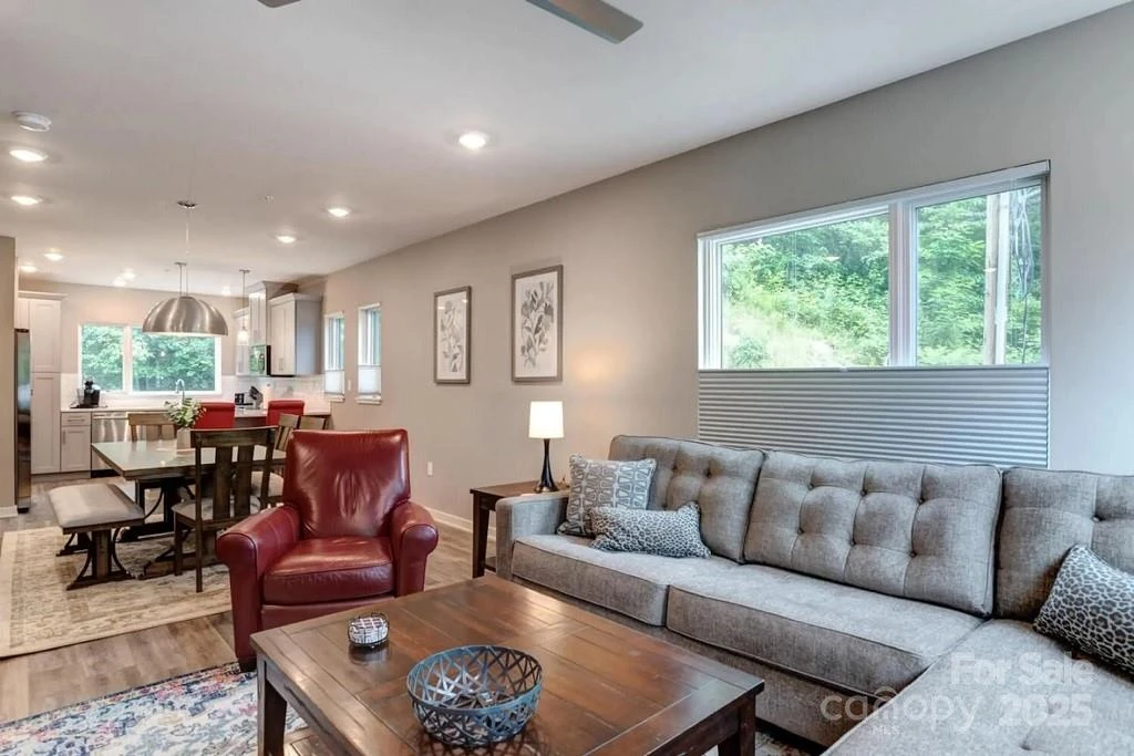108 Southside Avenue - Photo 8