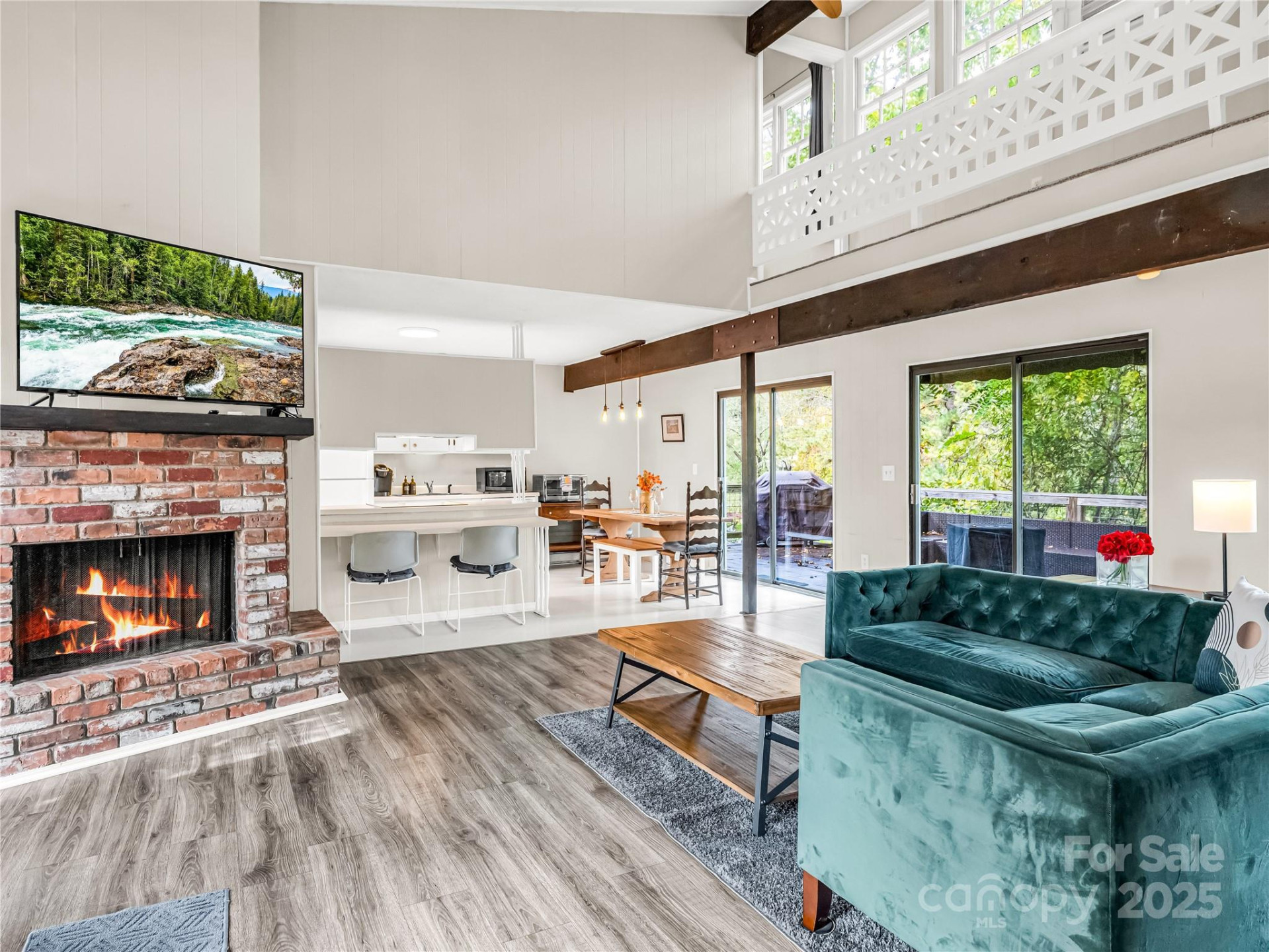 486 Oxford Road - Photo 3