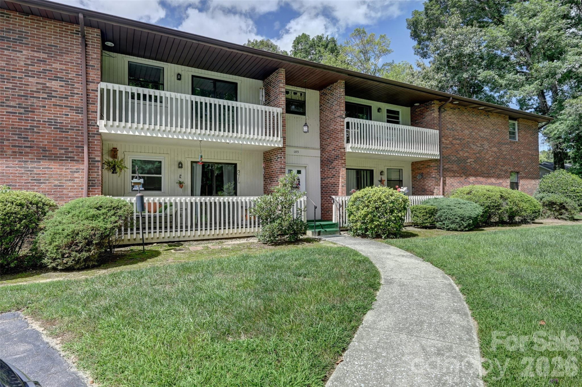 103 Oakwood Place #3 - Photo 3