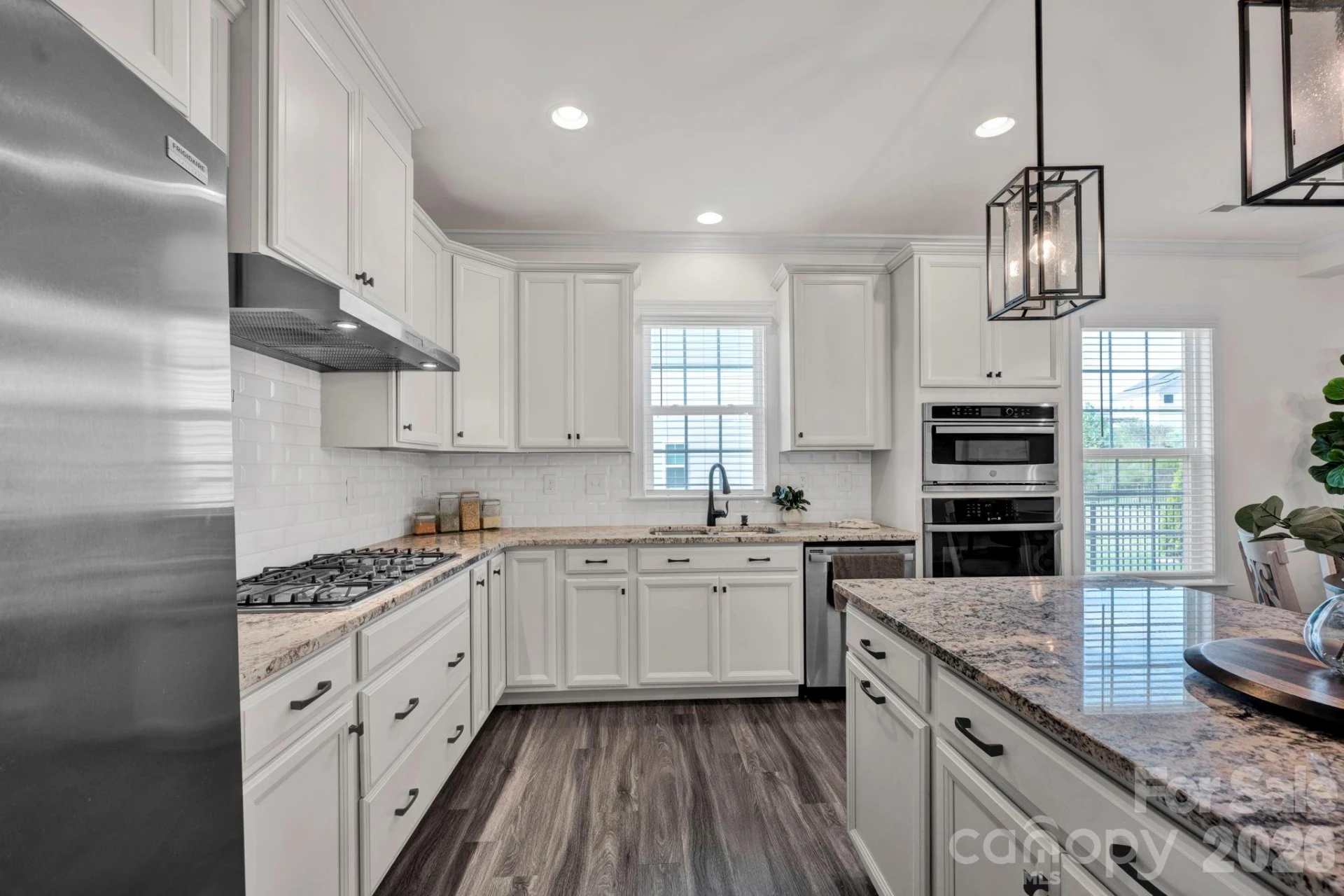 4650 Monument Valley Drive - Photo 8