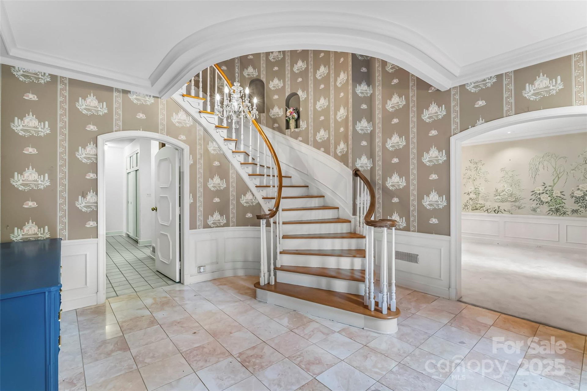 301 Louise Avenue - Photo 4