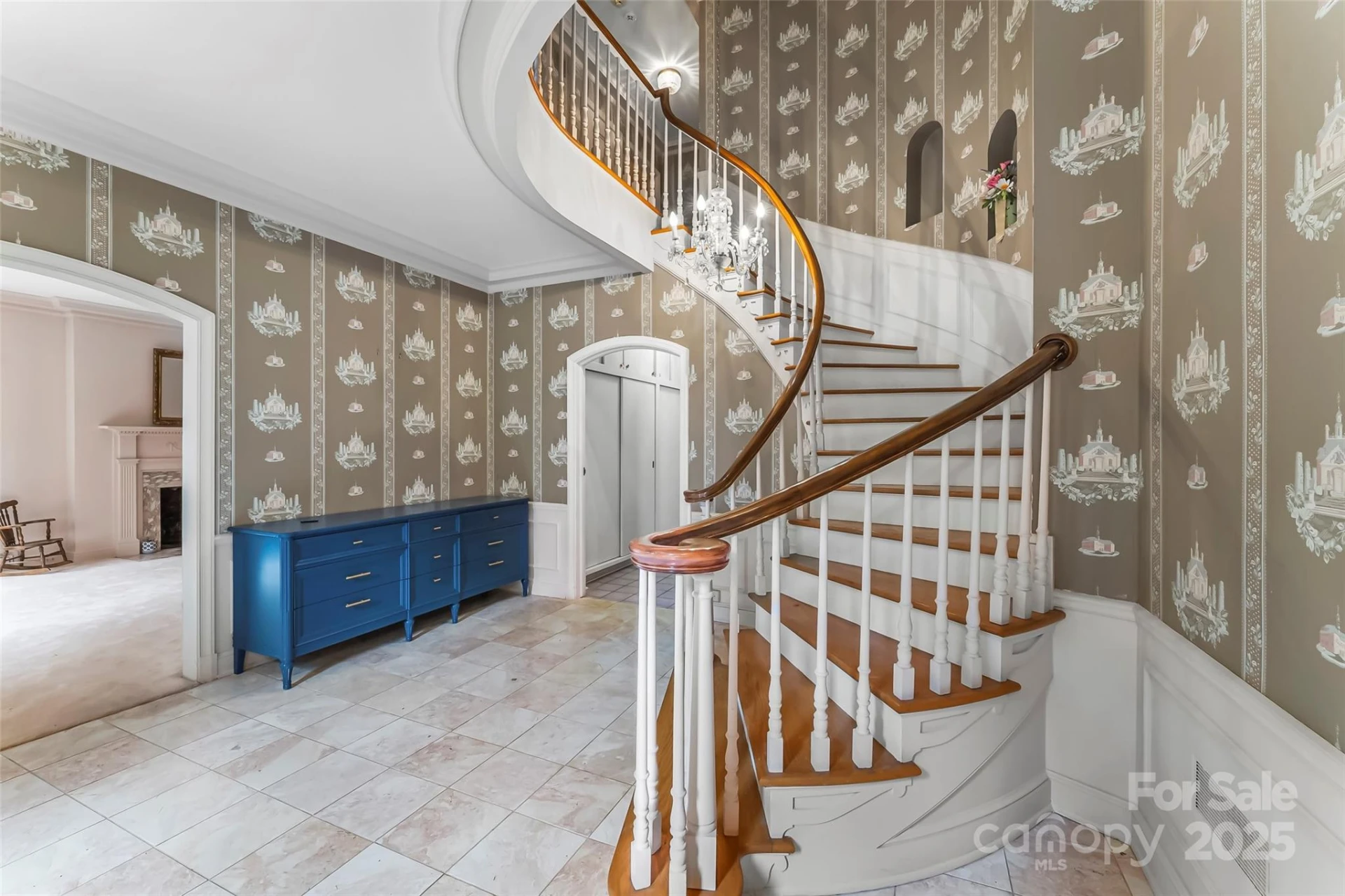 301 Louise Avenue - Photo 5