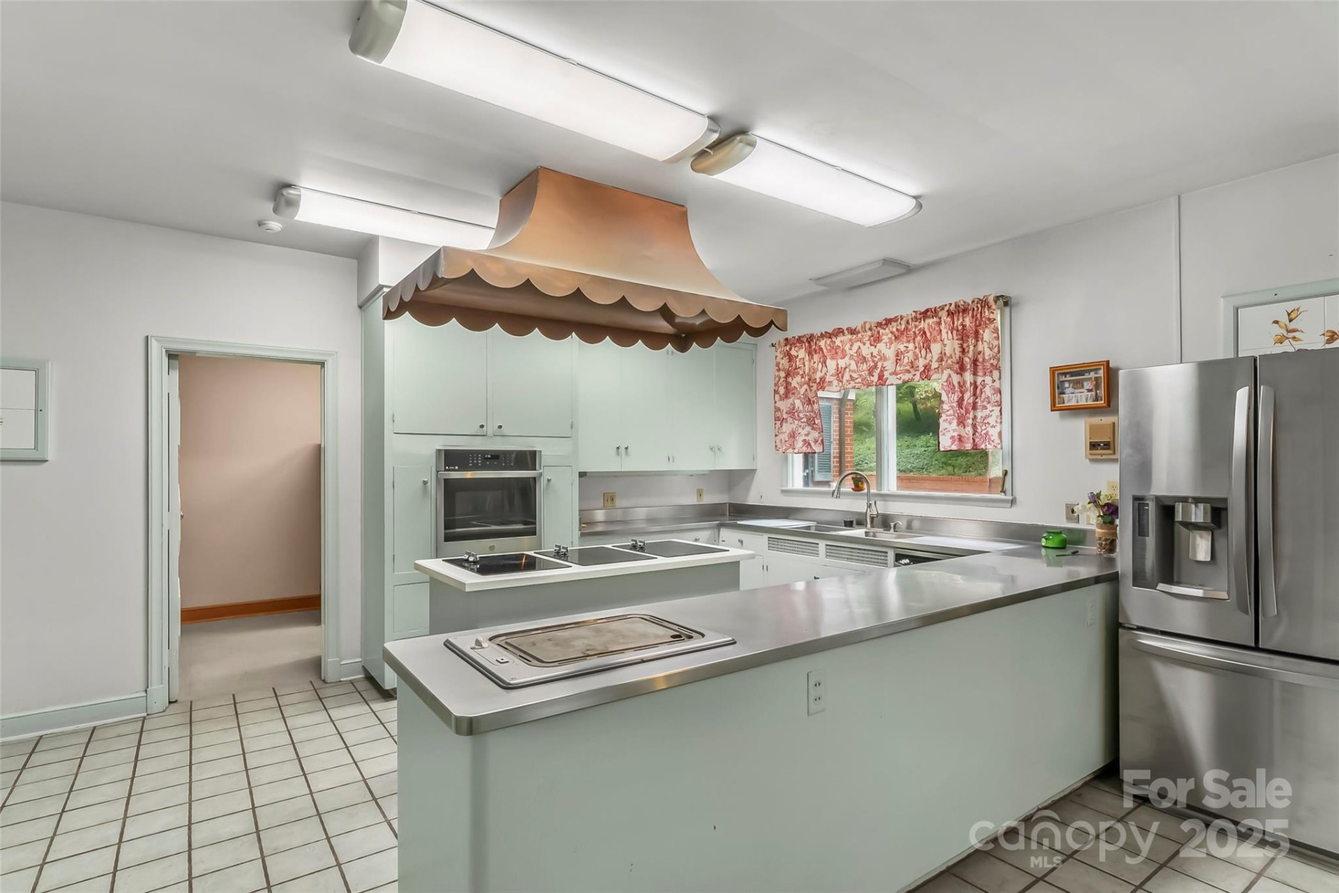 301 Louise Avenue - Photo 10