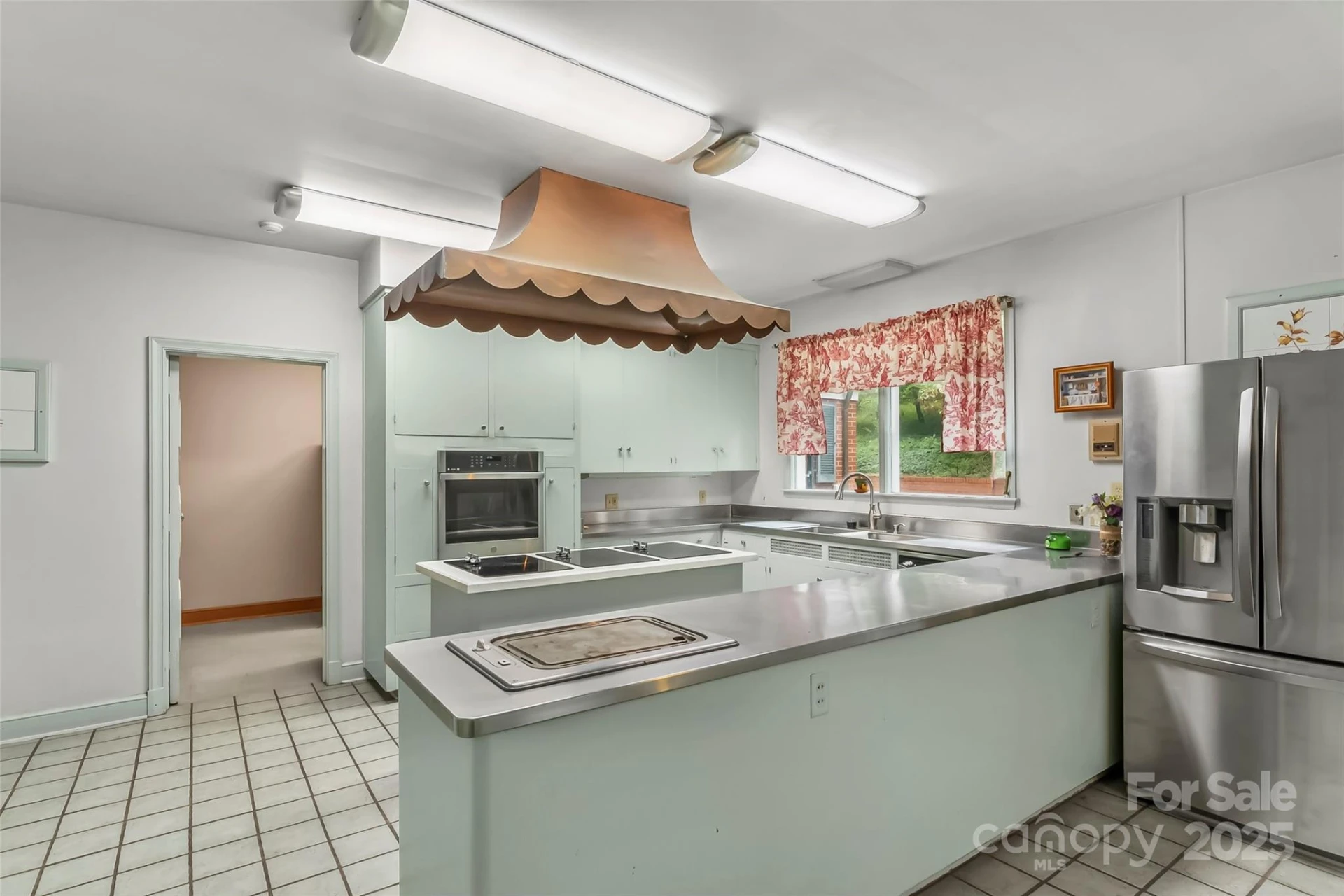 301 Louise Avenue - Photo 10