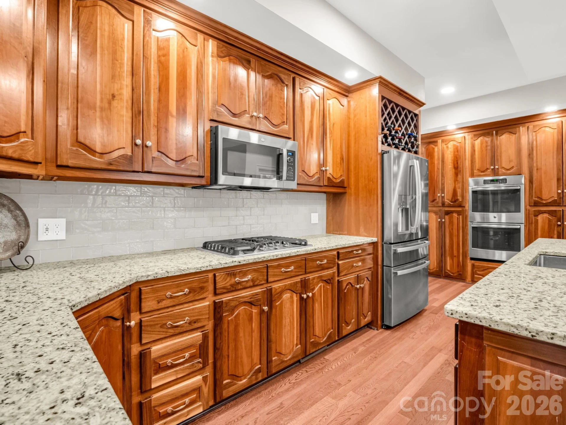 100 Perry Place - Photo 20