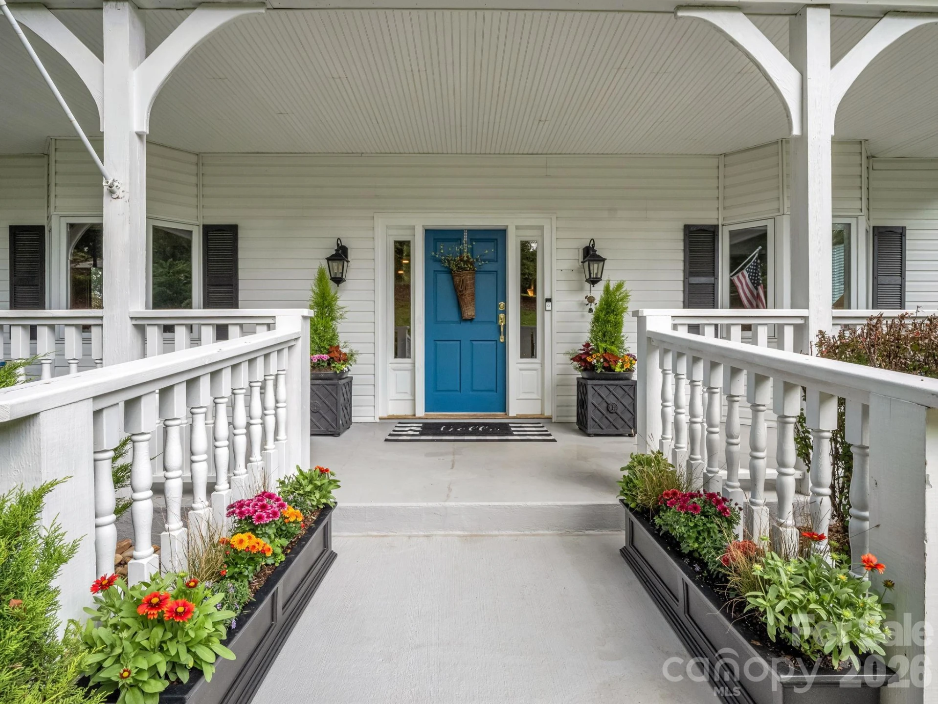 100 Perry Place - Photo 4