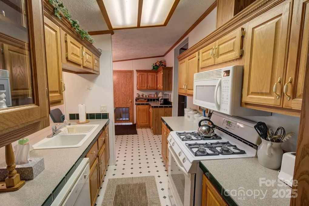 8020 Meadow Fork Road - Photo 39