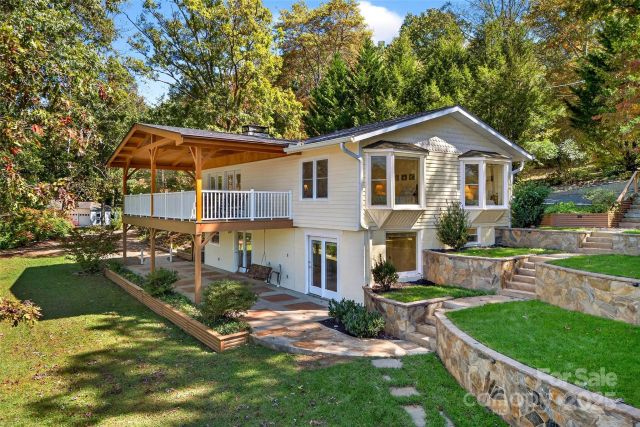 211 Rhododendron Avenue