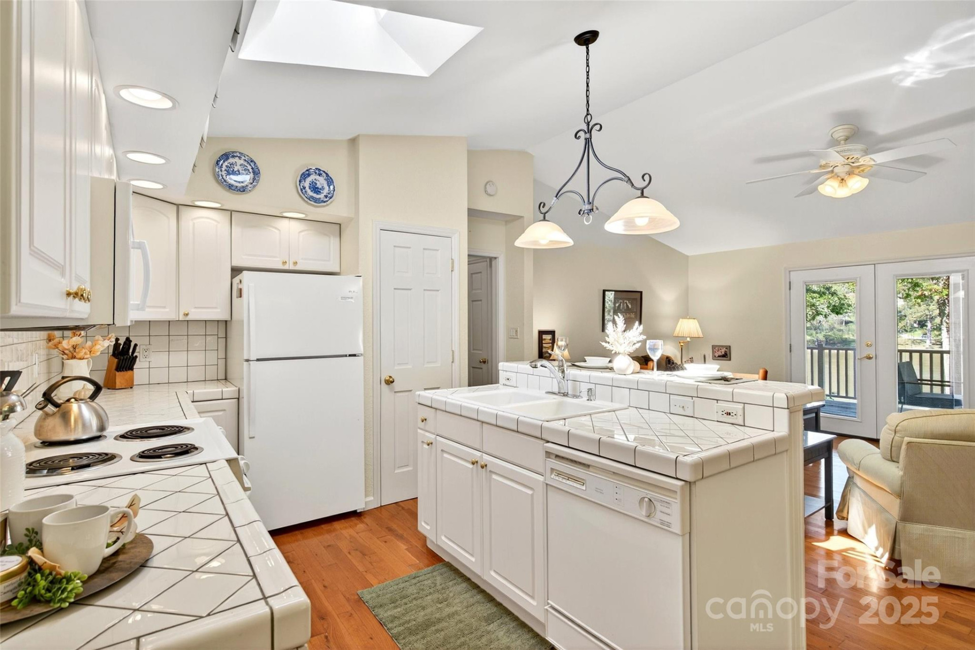 211 Rhododendron Avenue - Photo 13