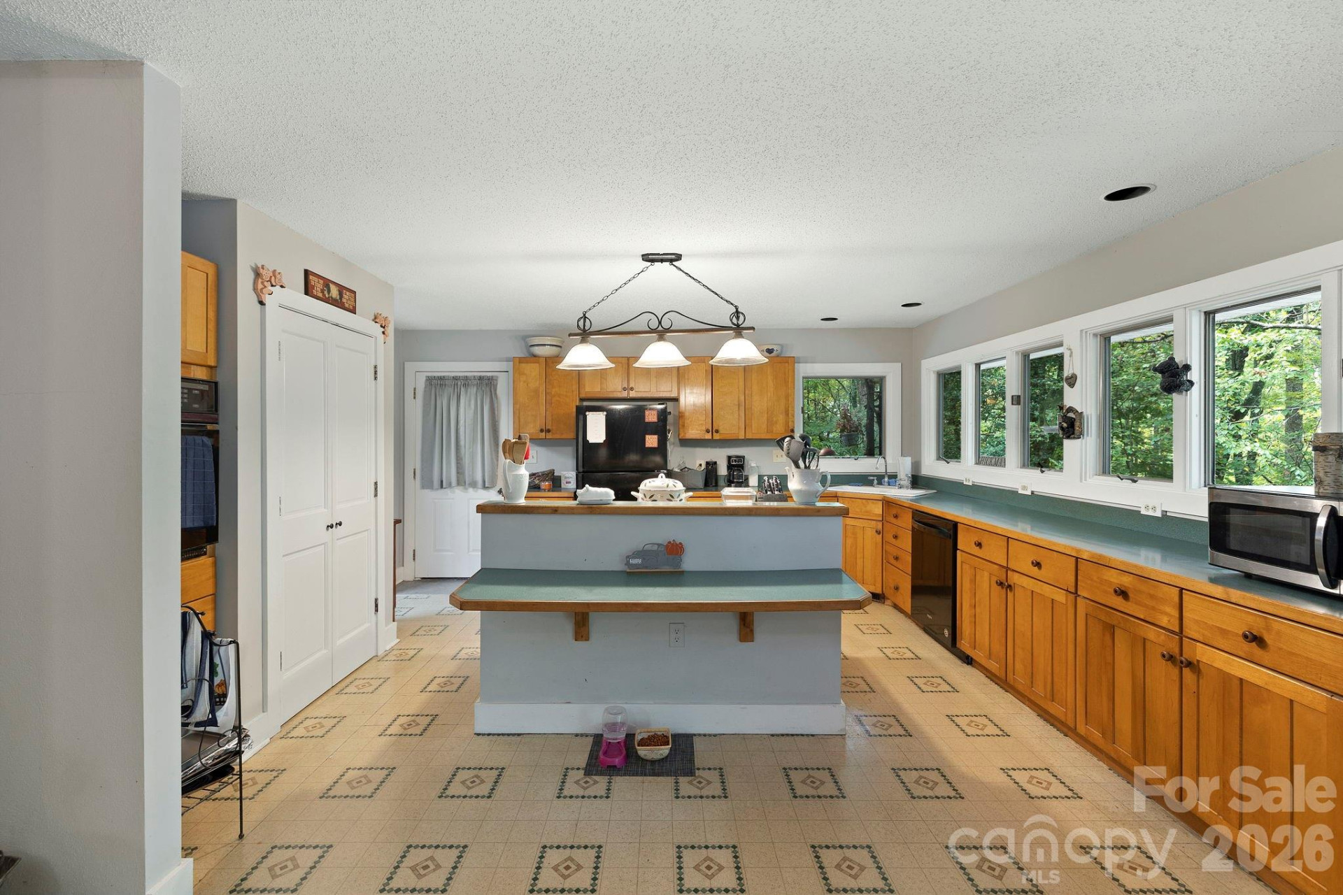 428 Lakeland Drive - Photo 12