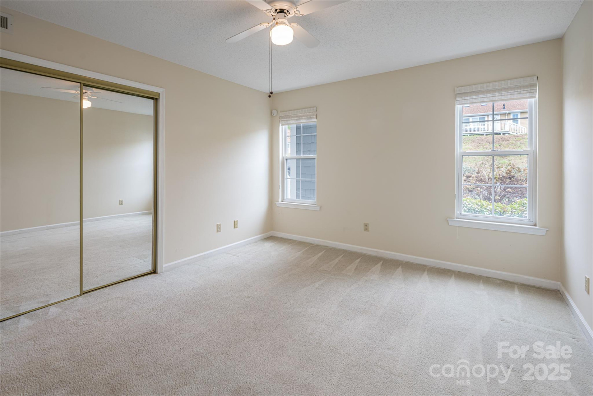 4805 Breakers Lane - Photo 21