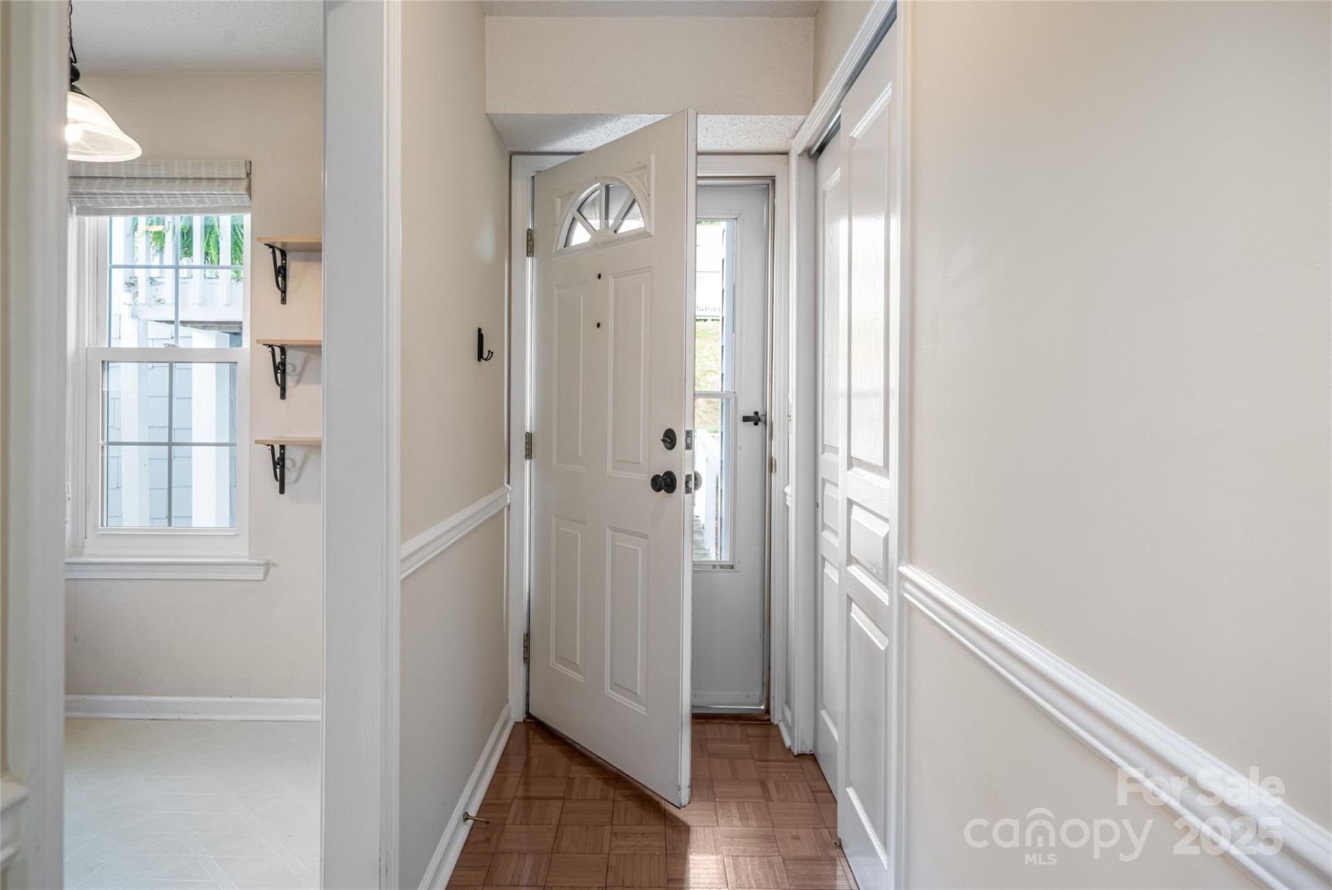 4805 Breakers Lane - Photo 4